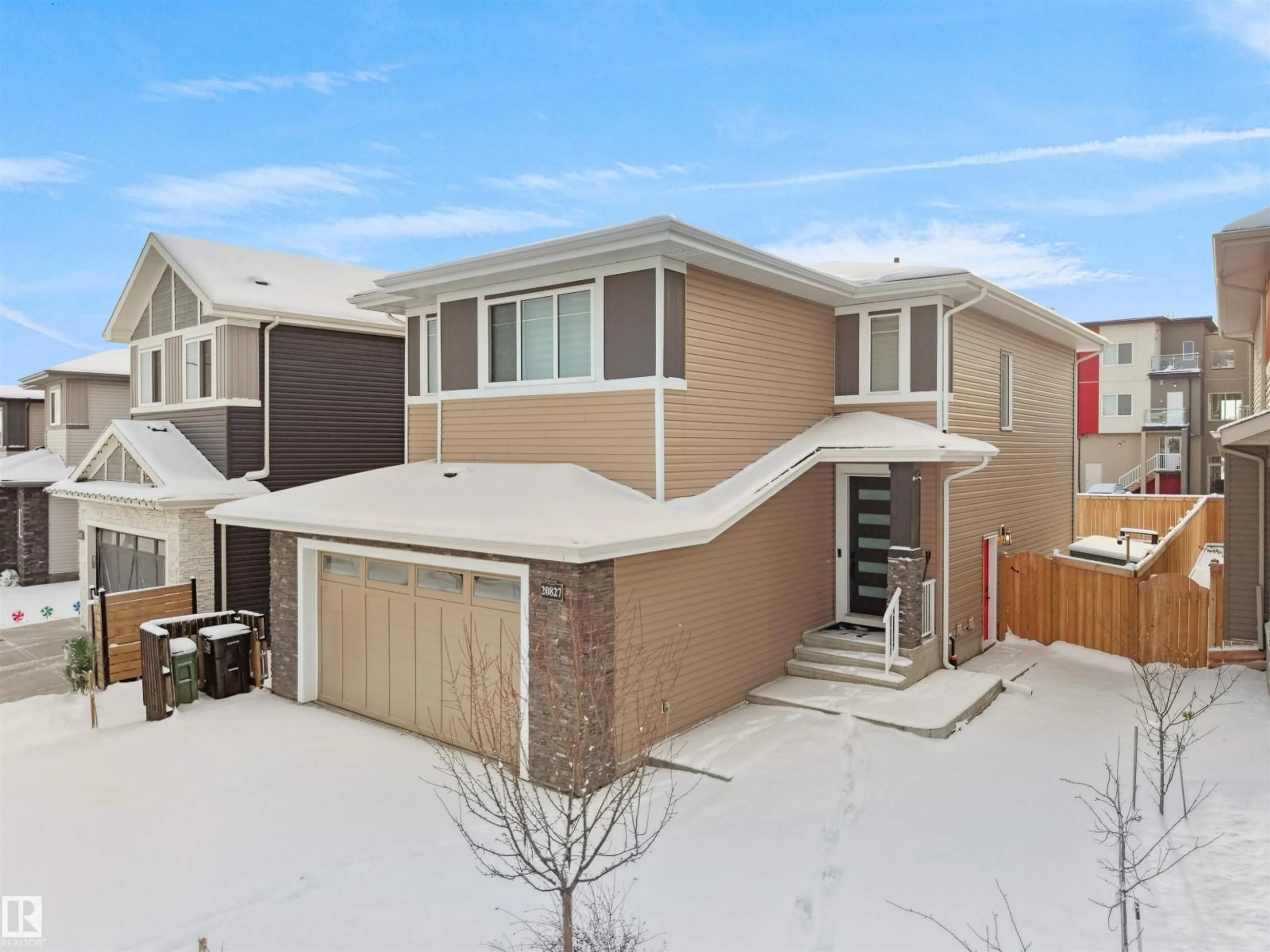 A pic from outside/outdoor area/front of a property/back of a property/a pic from drone, street for NW - 20827 130 AV, Edmonton Alberta T5S0L4