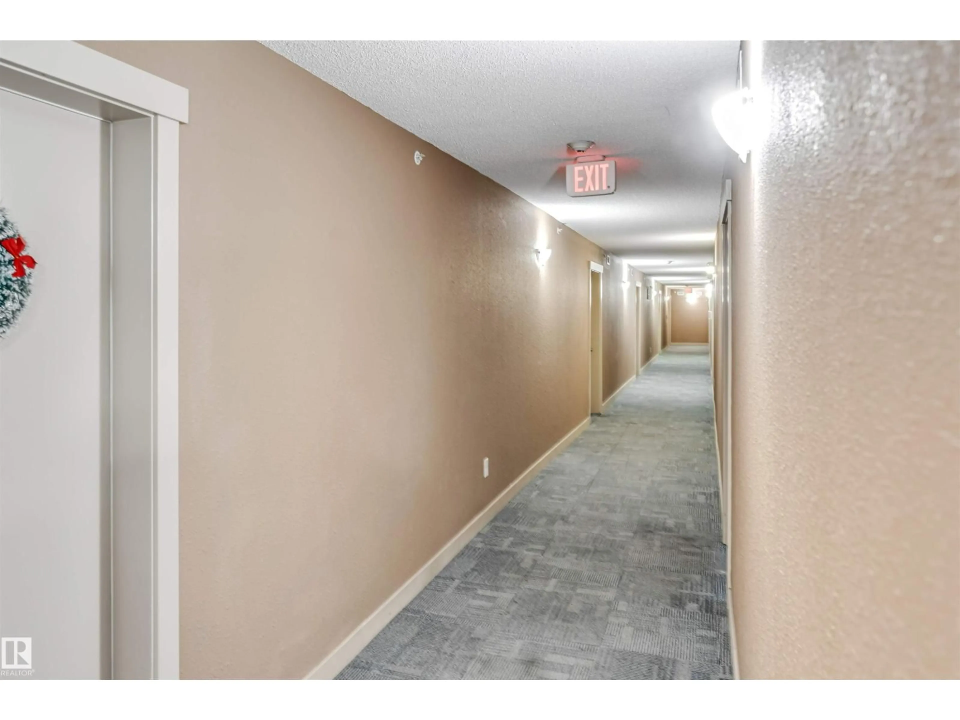 Indoor foyer for 308 - 1080 MCCONACHIE BOULEVARD NW, Edmonton Alberta T5Y0X2