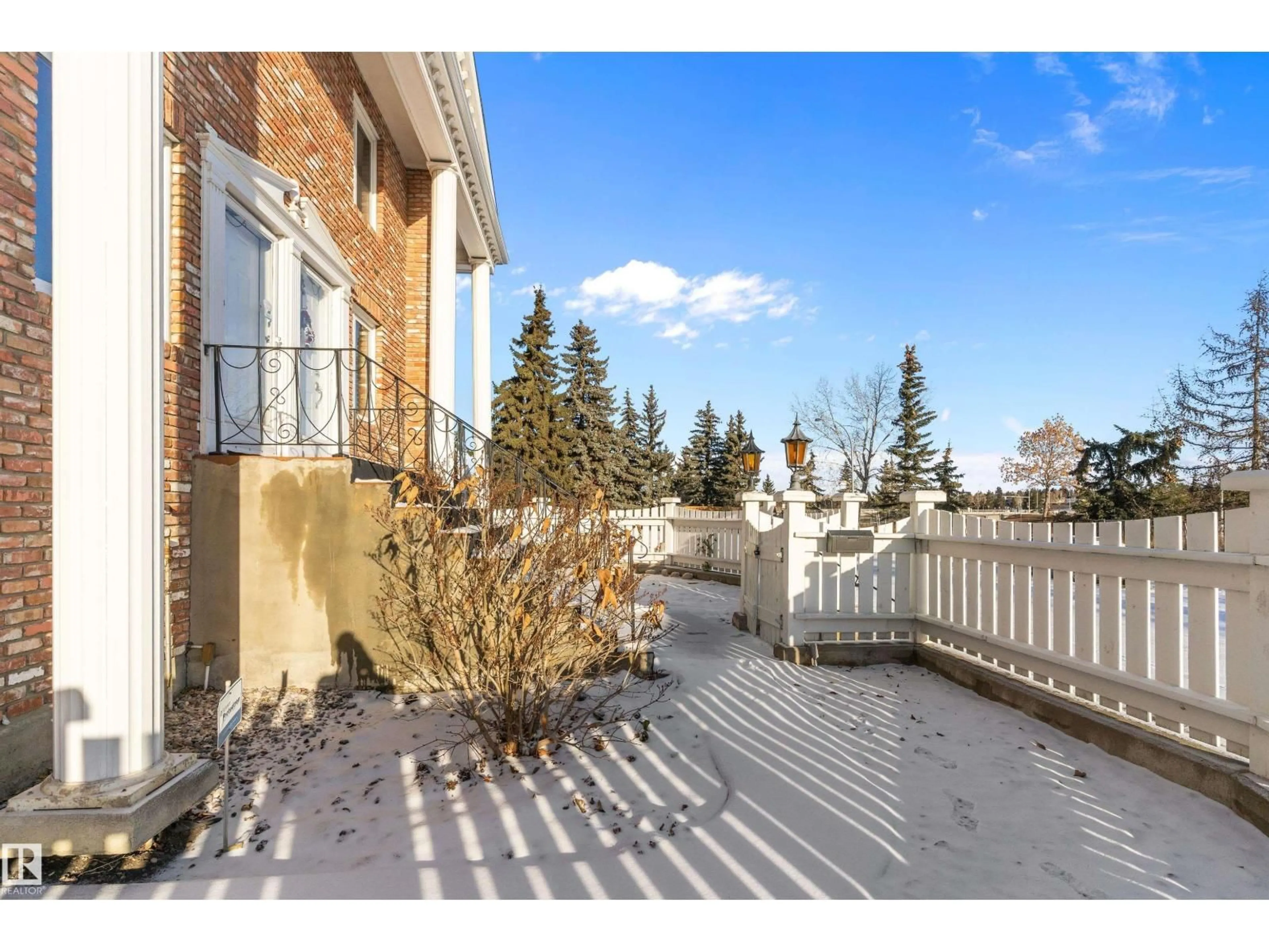 Patio, street for 5020 147 STREET, Edmonton Alberta T6H5E7