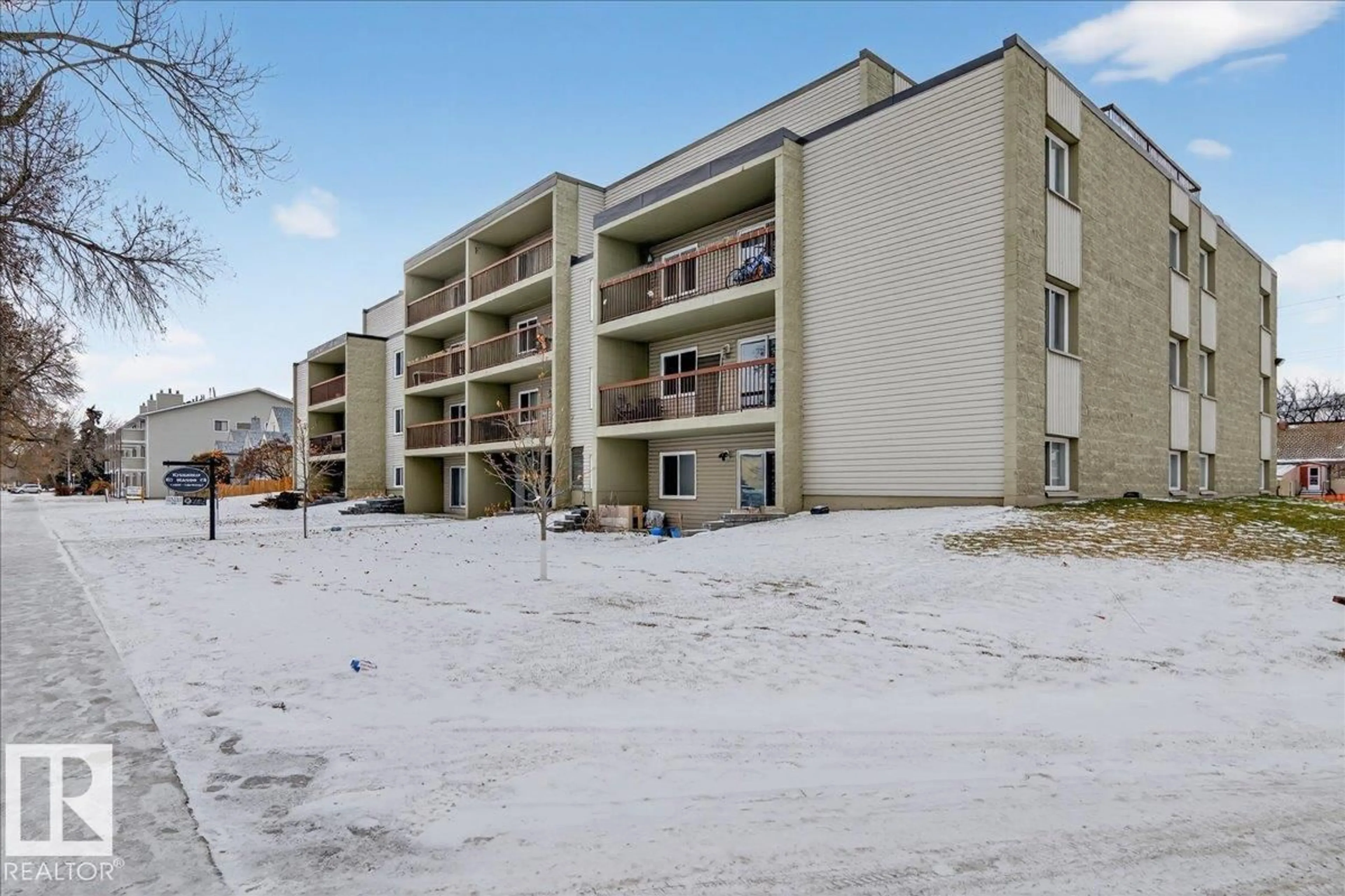 Patio, unknown for 403 - 11026 106 ST NW, Edmonton Alberta T5H2Y4