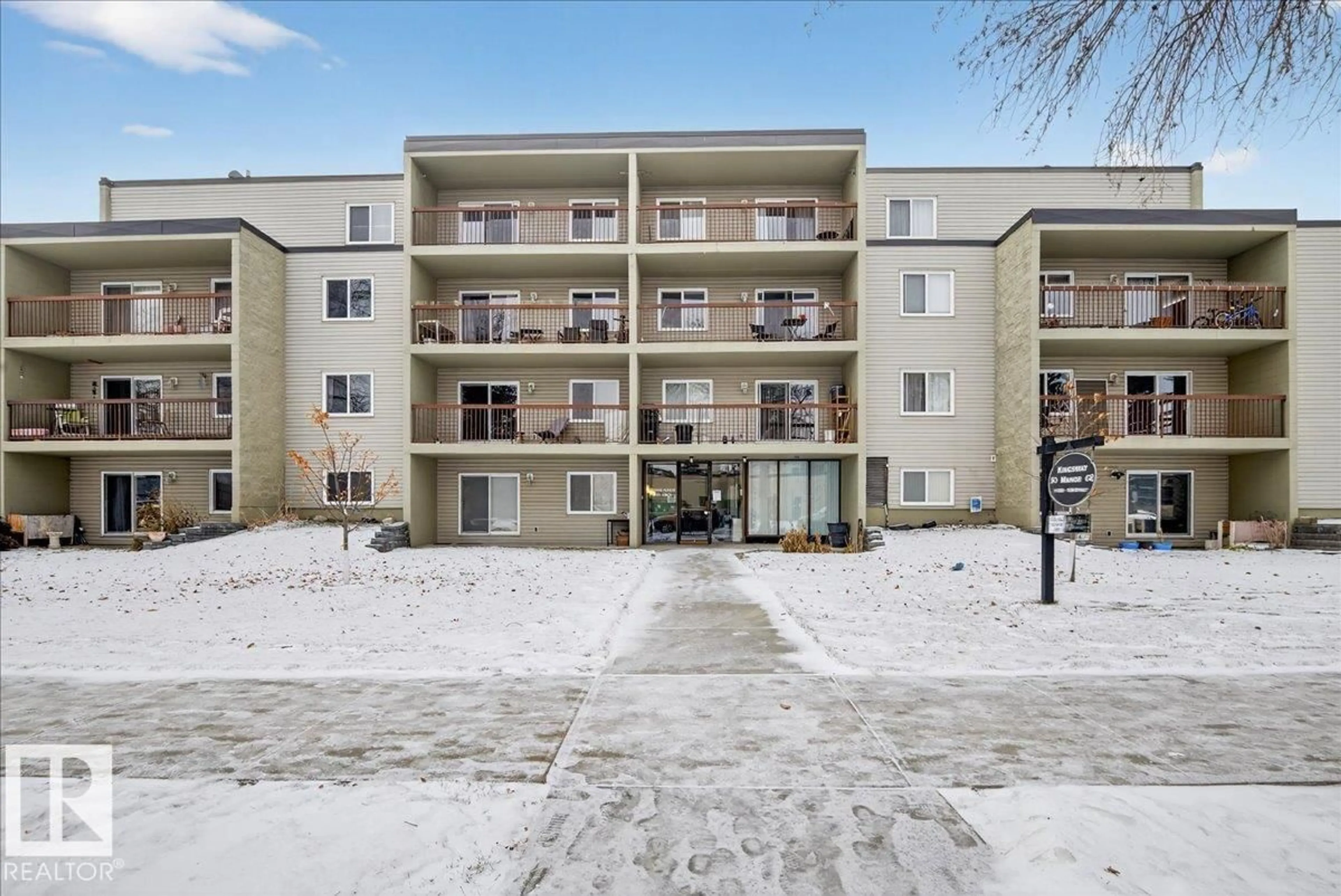 Patio, unknown for 403 - 11026 106 ST NW, Edmonton Alberta T5H2Y4