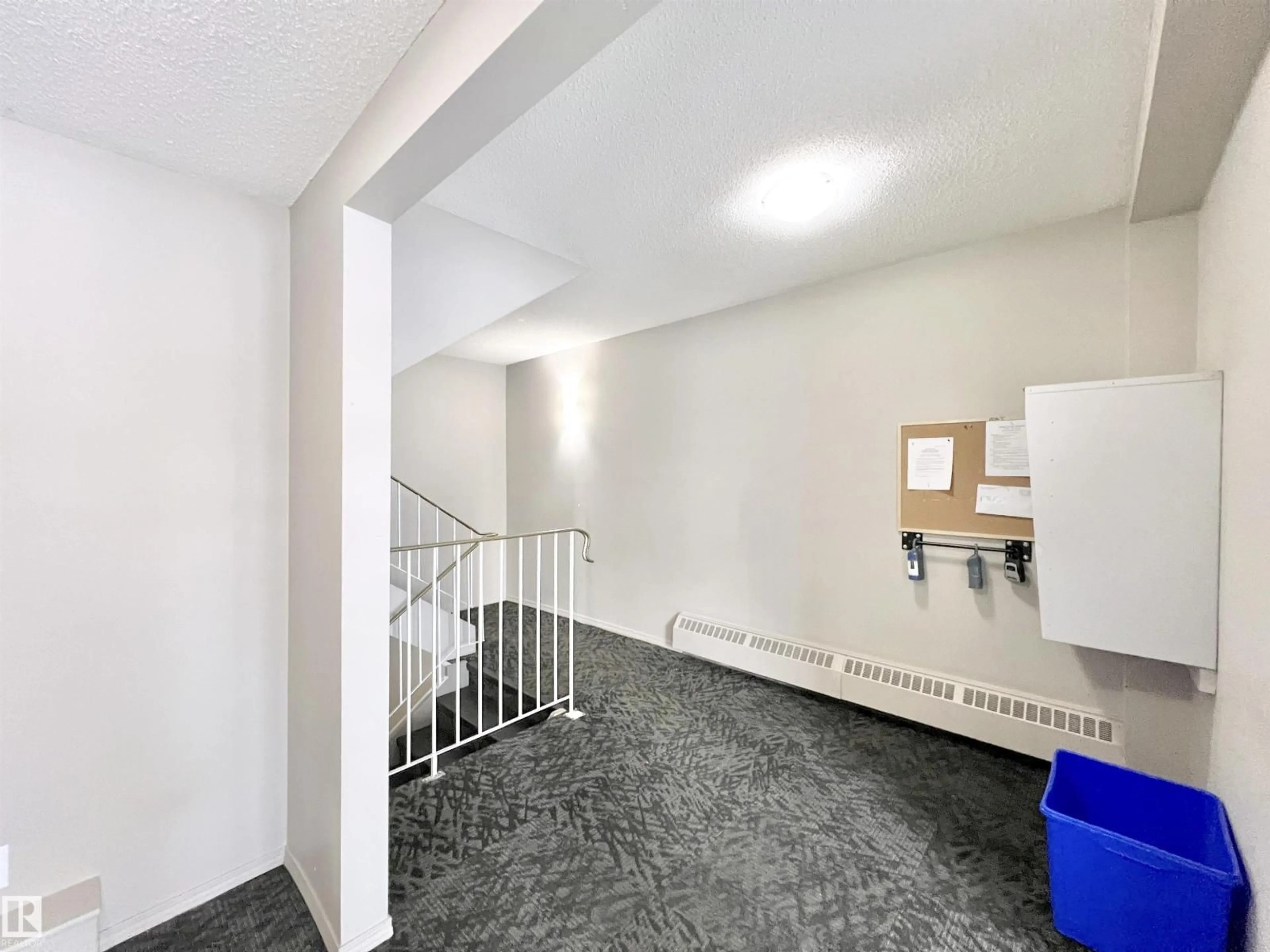 A pic of a room for #303 - 11450 40 AV, Edmonton Alberta T6J0R5