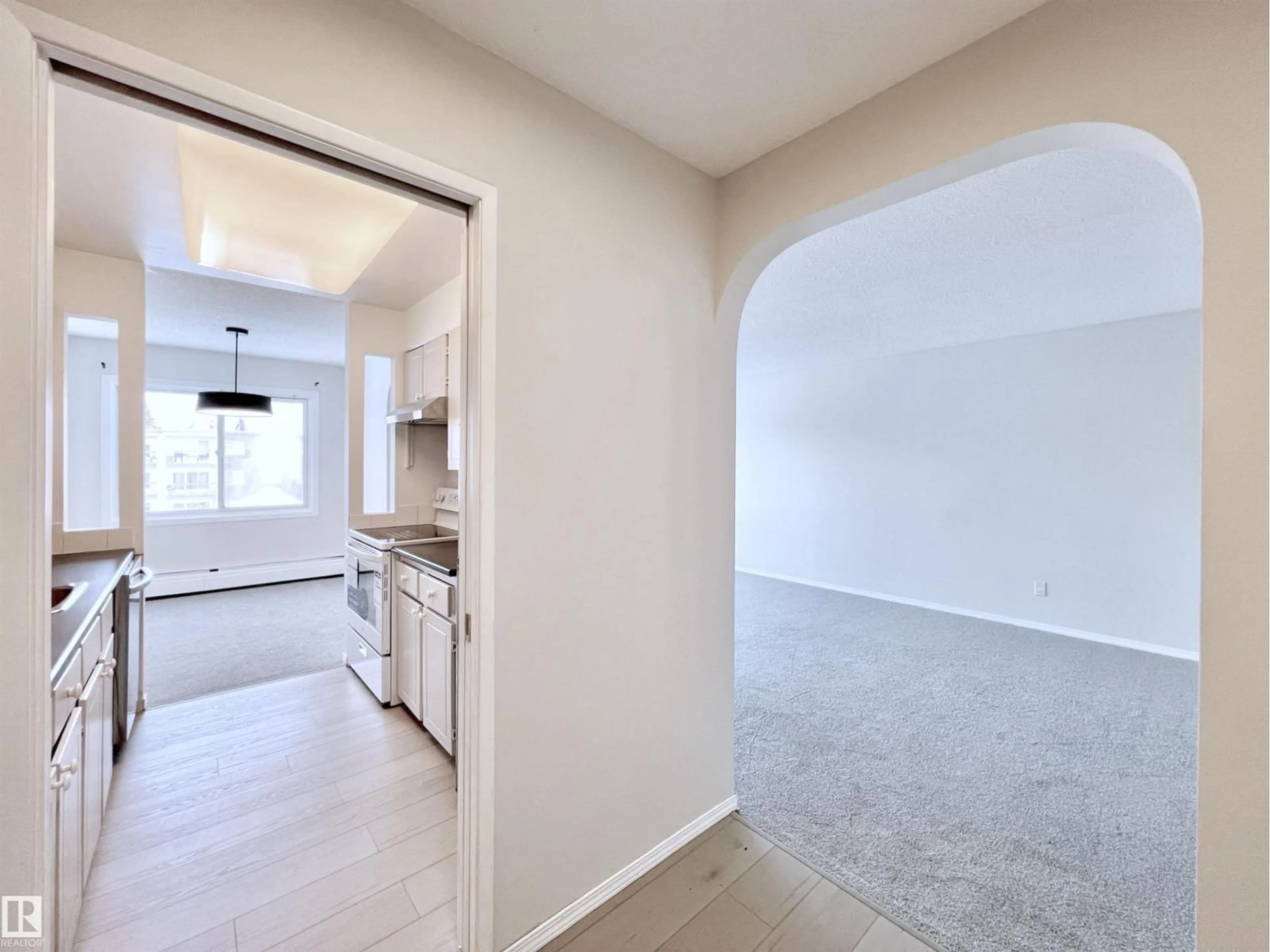 Unknown for #303 - 11450 40 AV, Edmonton Alberta T6J0R5