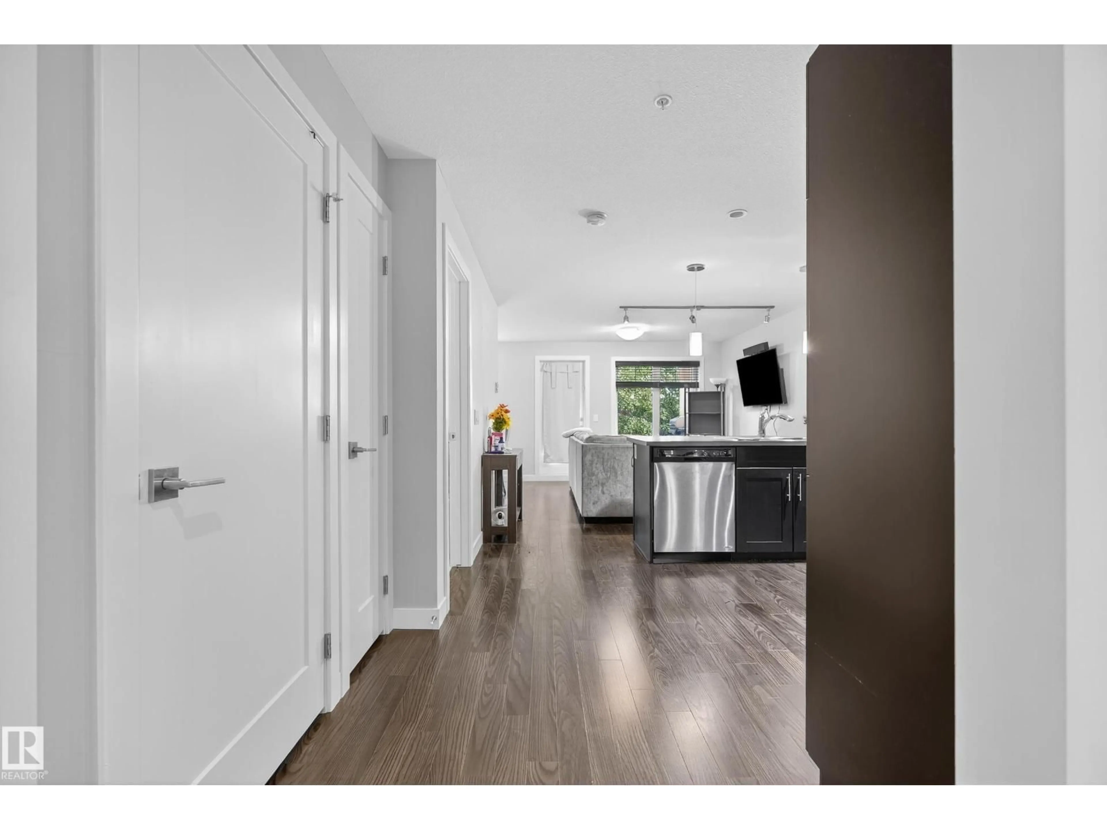 Indoor entryway for #107 - 1031 173 ST, Edmonton Alberta T6W3E4