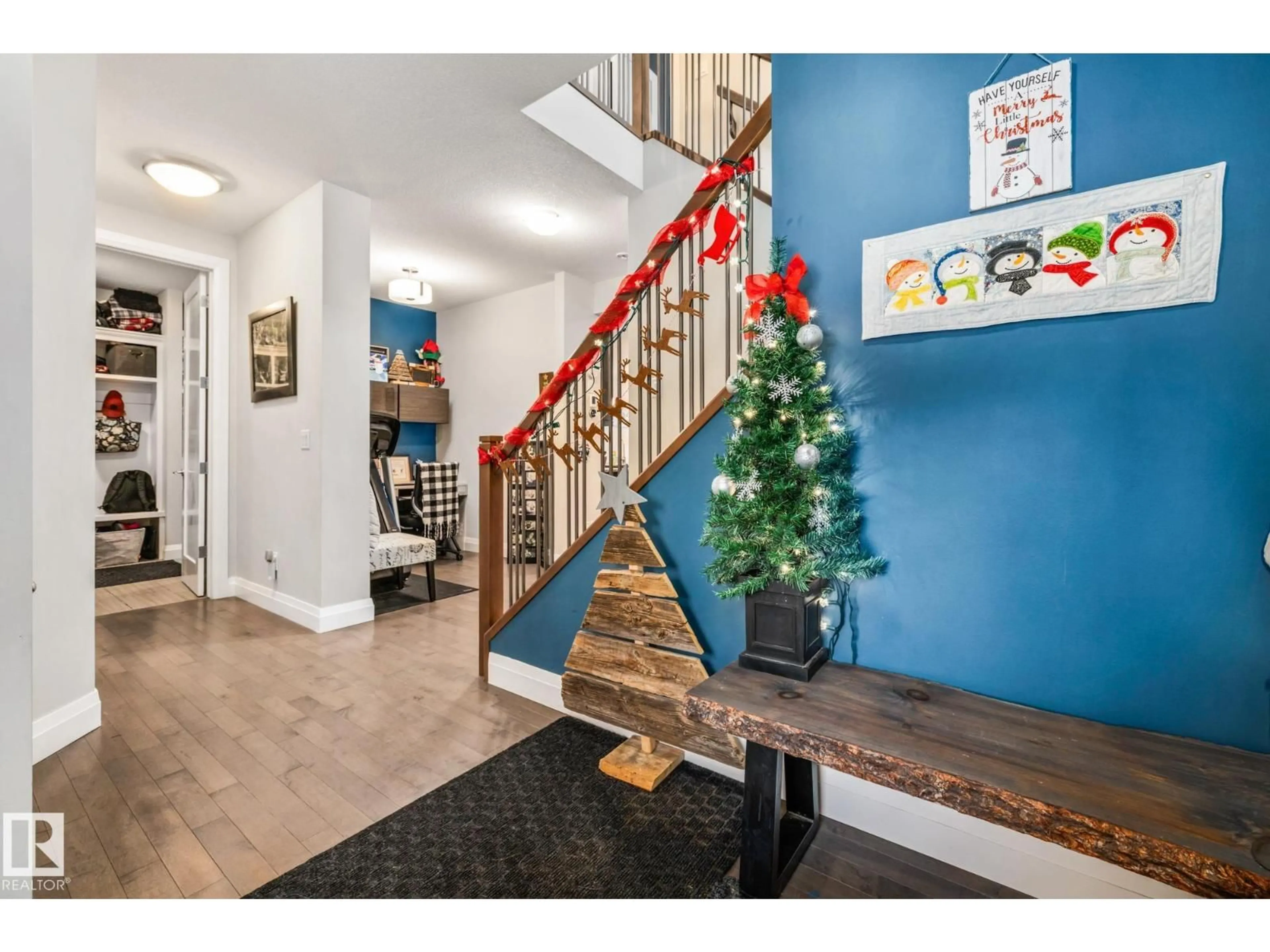 Indoor entryway for 14 SPRING BA, Spruce Grove Alberta T7X0L5