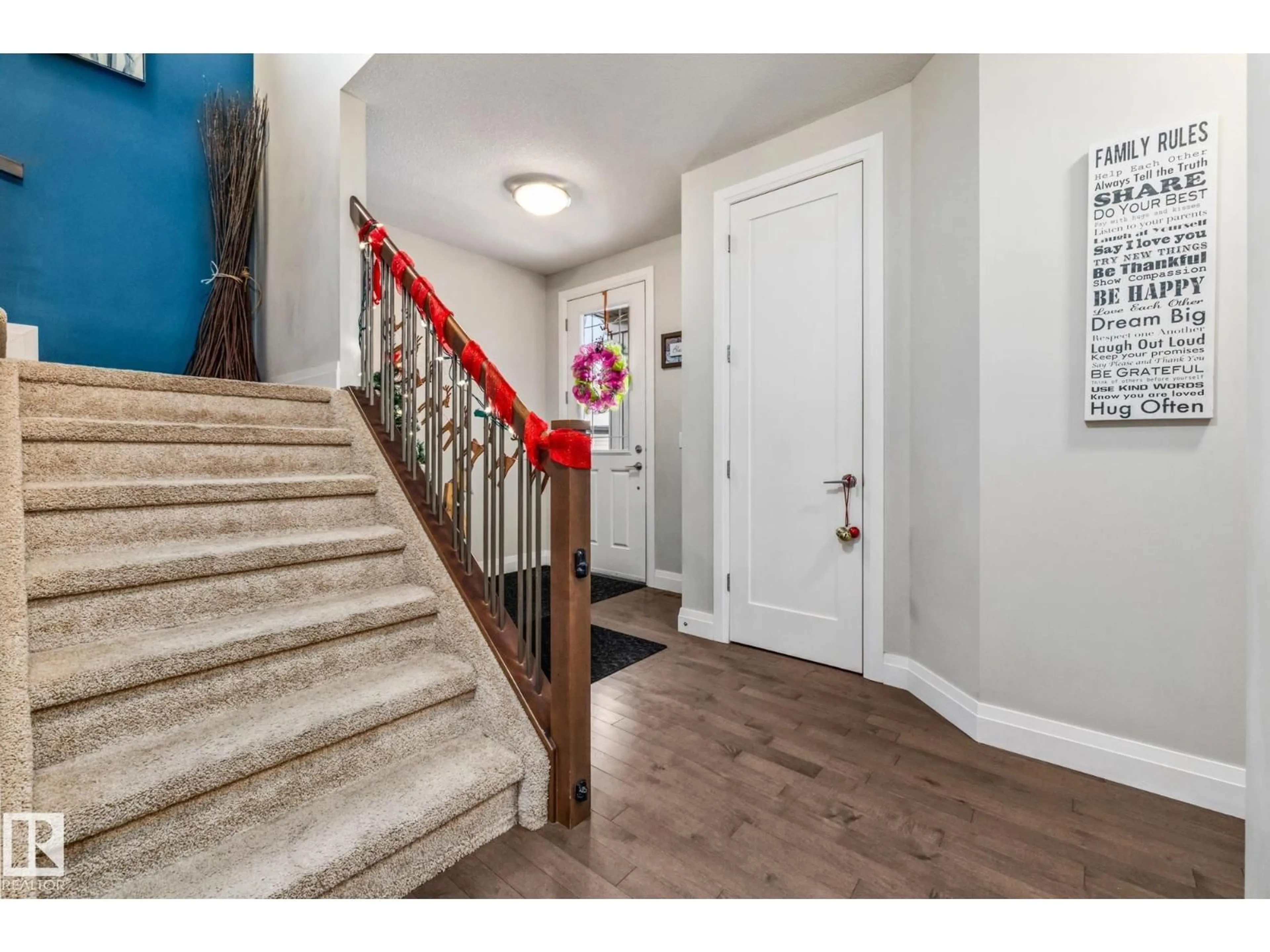 Indoor entryway for 14 SPRING BA, Spruce Grove Alberta T7X0L5