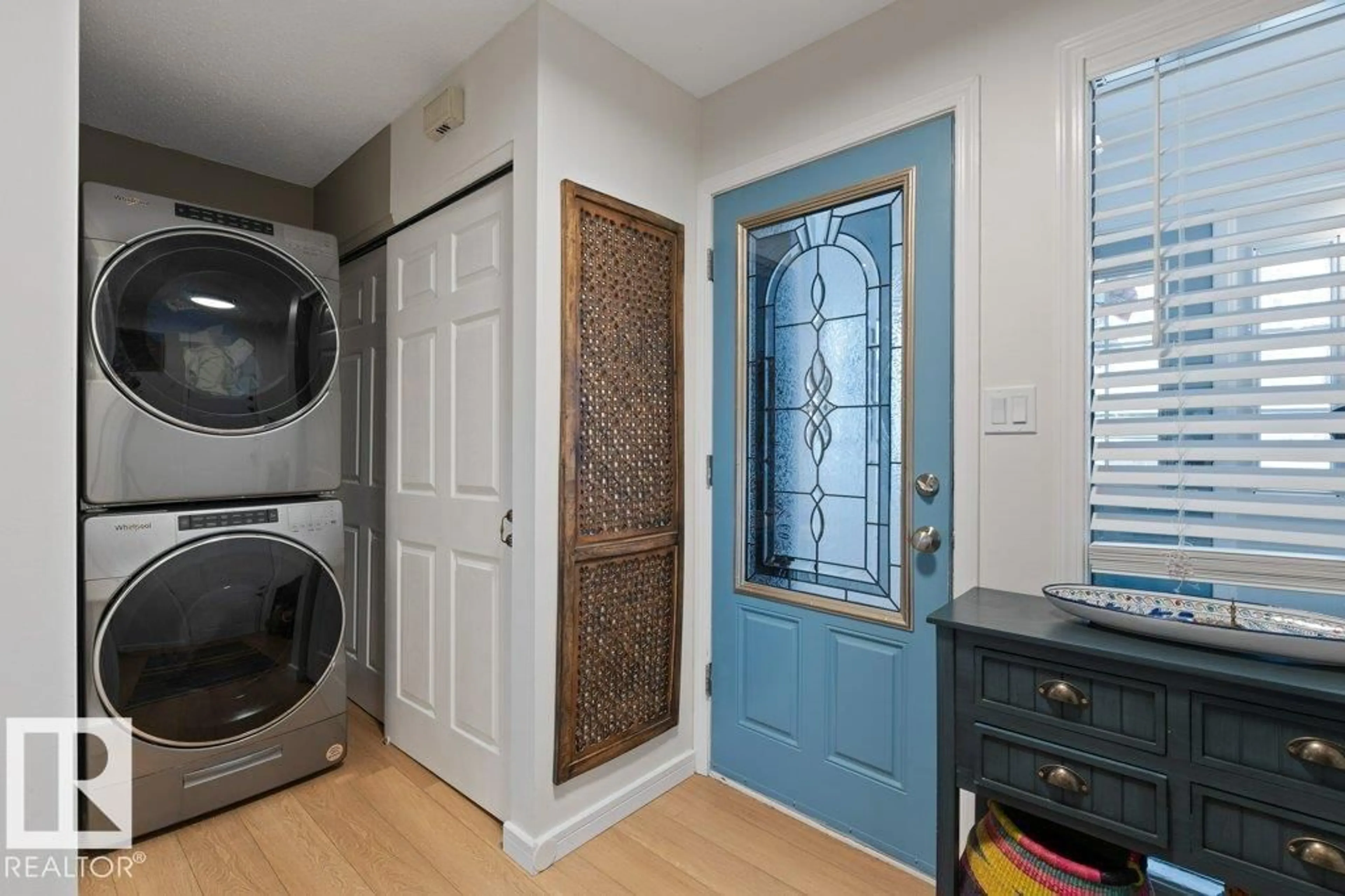 Laundry room for 31 GRANDVIEW RG, St. Albert Alberta T8N1T3