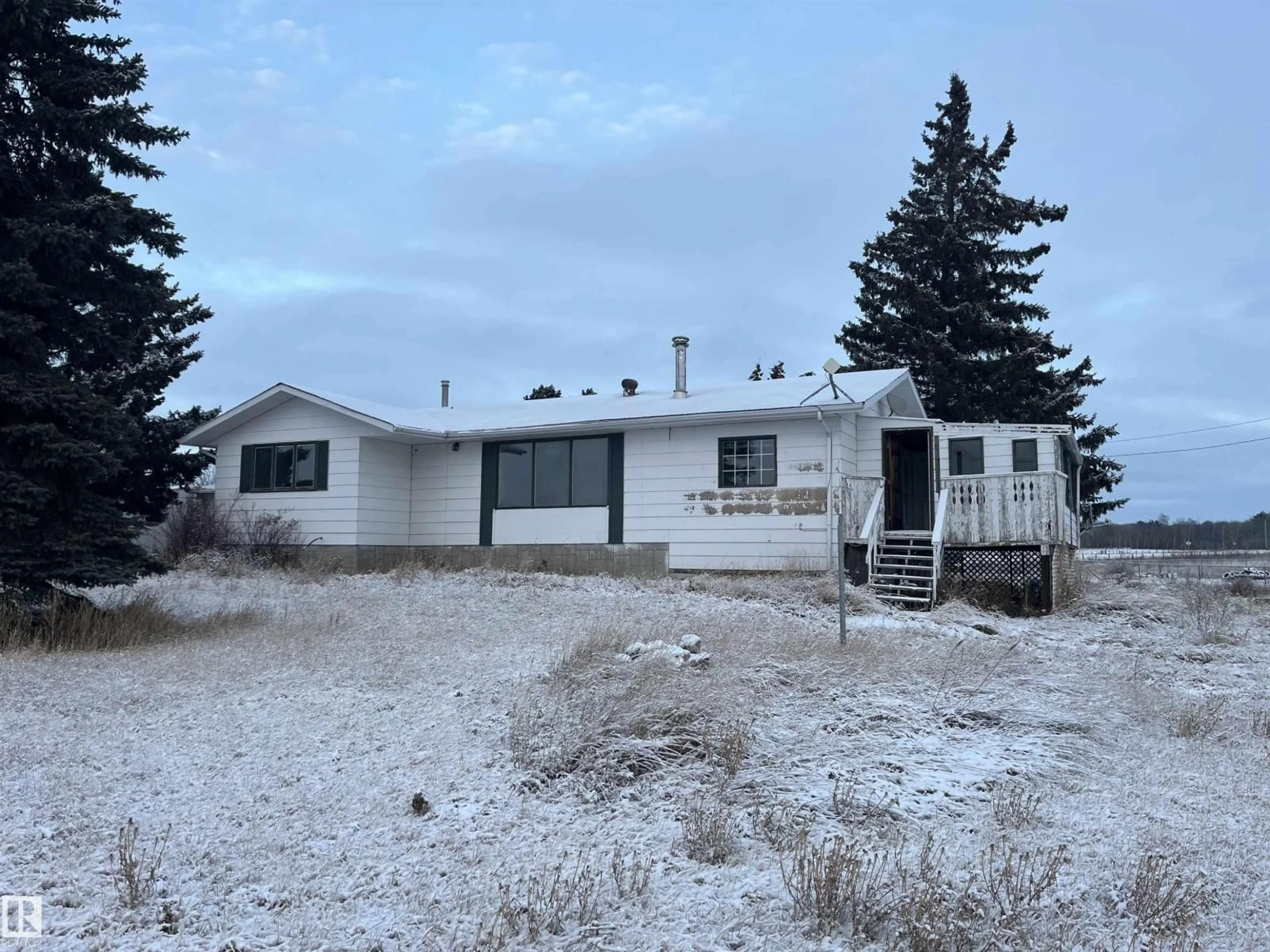 Unknown for 23107 TWP ROAD 564, Rural Sturgeon County Alberta T0A1N0