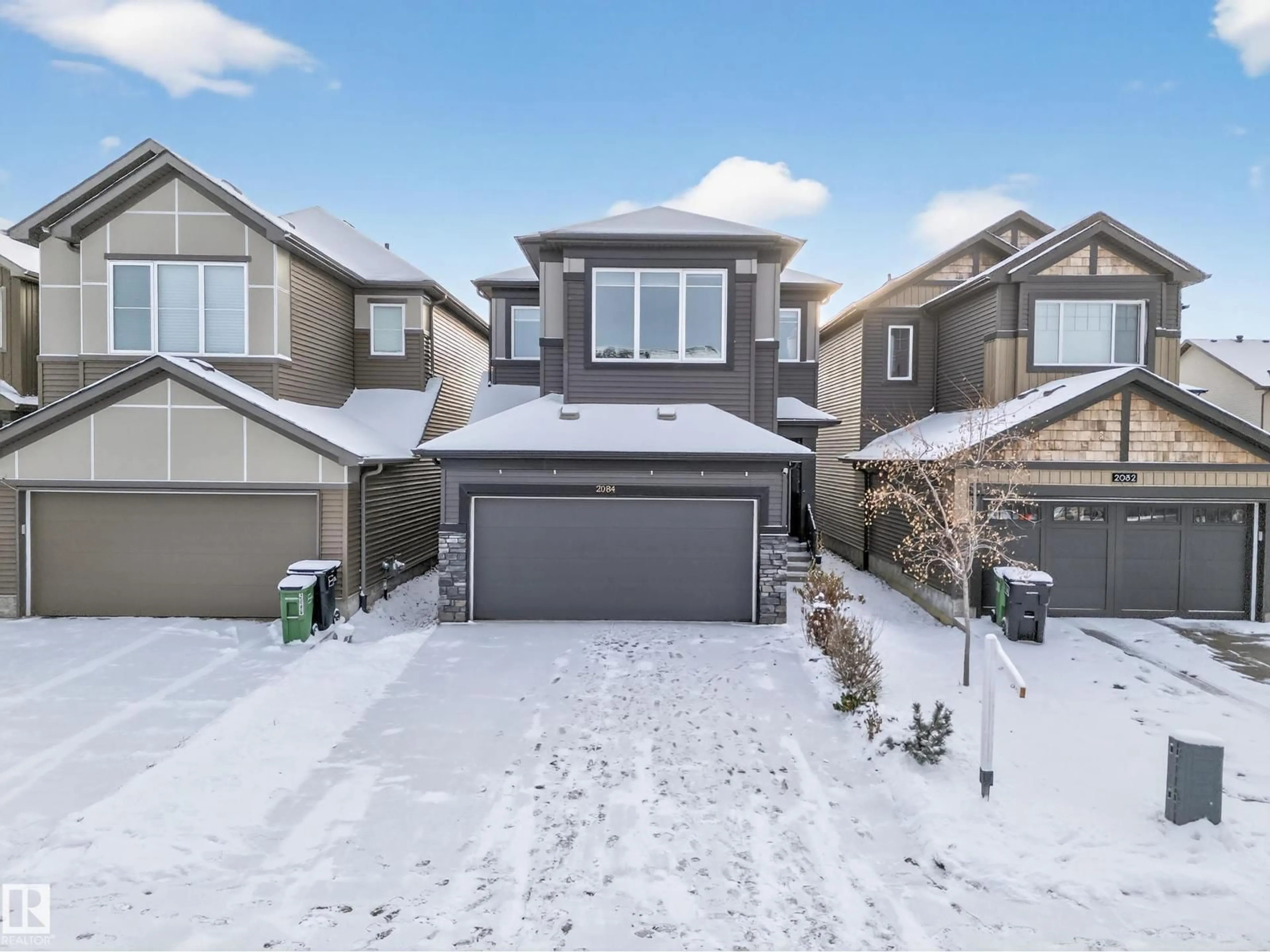 A pic from outside/outdoor area/front of a property/back of a property/a pic from drone, street for 2084 GRAYDON HILL CR, Edmonton Alberta T6W4C7