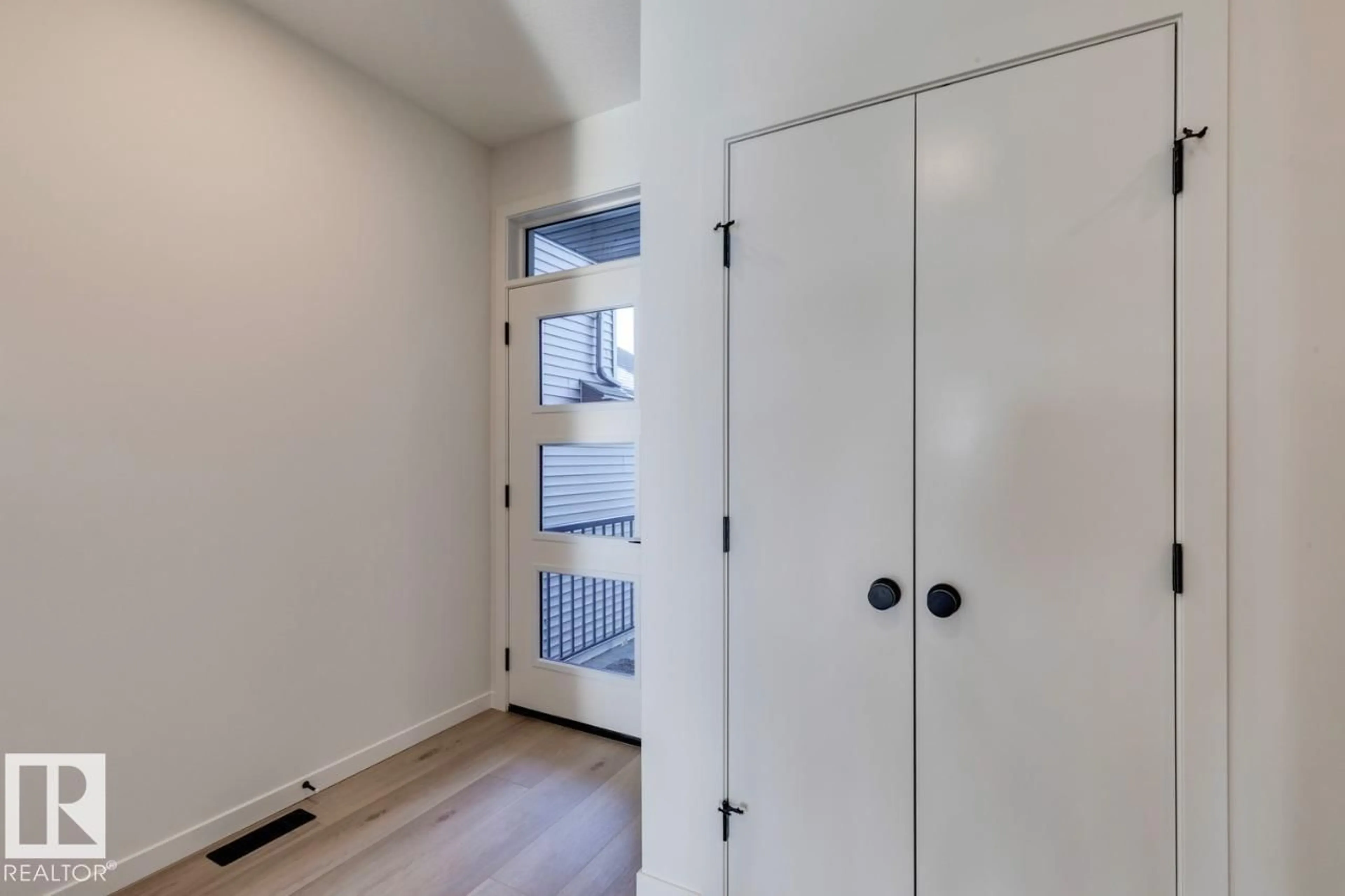 Unknown for 22915 80 AV, Edmonton Alberta T5T5X7