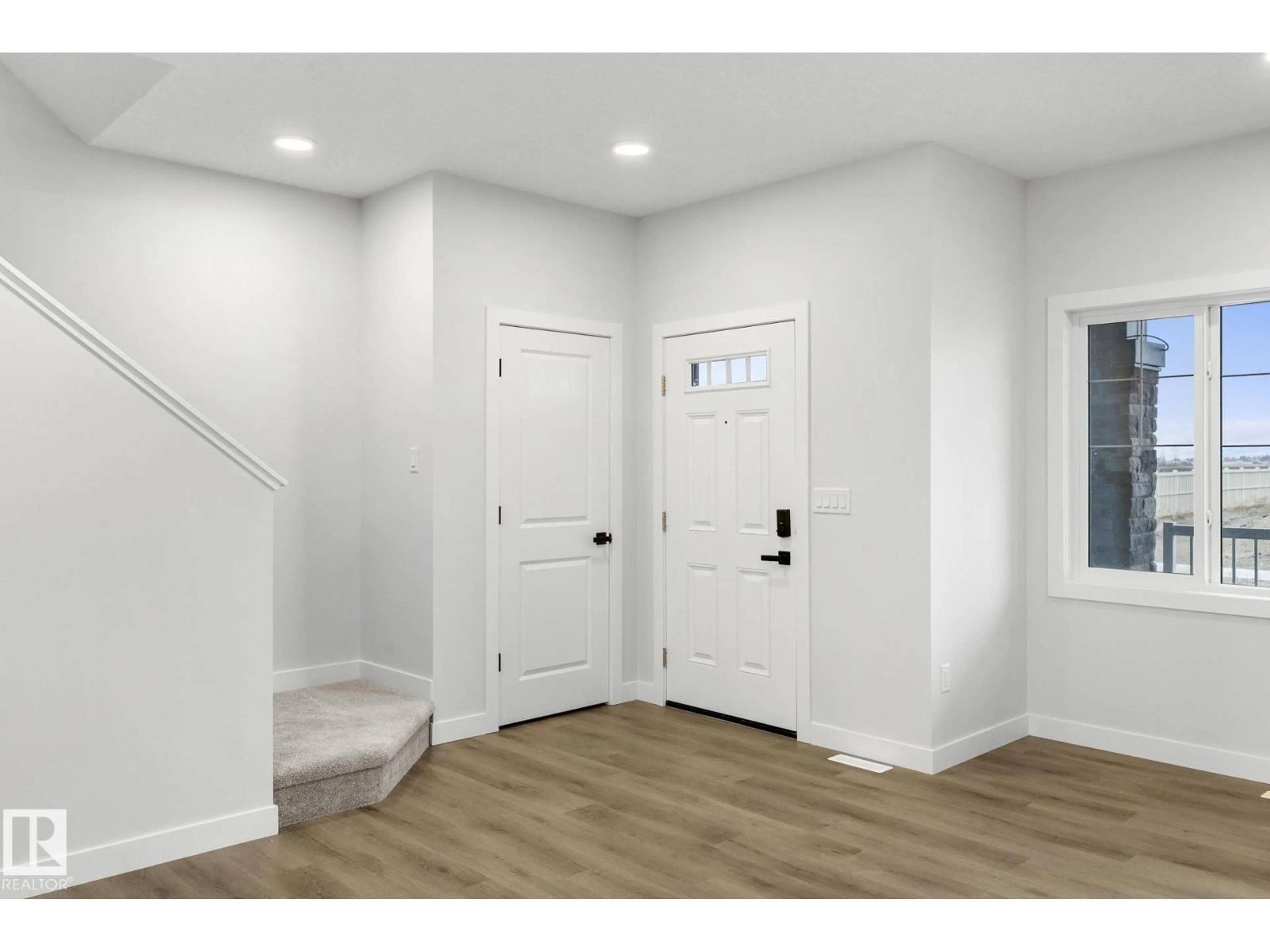 Indoor entryway for 11 SERENO LN, Fort Saskatchewan Alberta T8L0Z9
