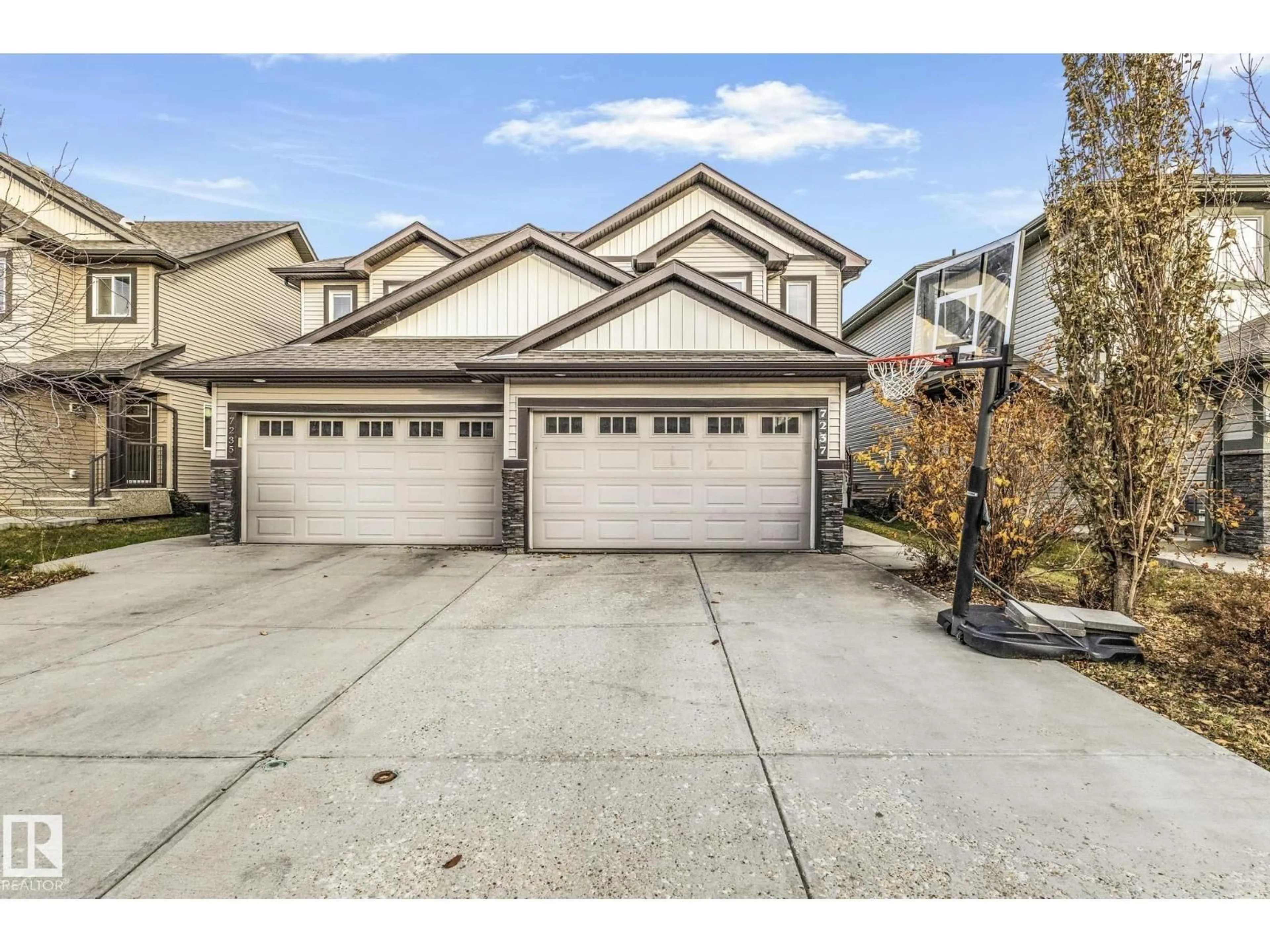 Unknown for 7237 ARMOUR CR, Edmonton Alberta T6W2S1