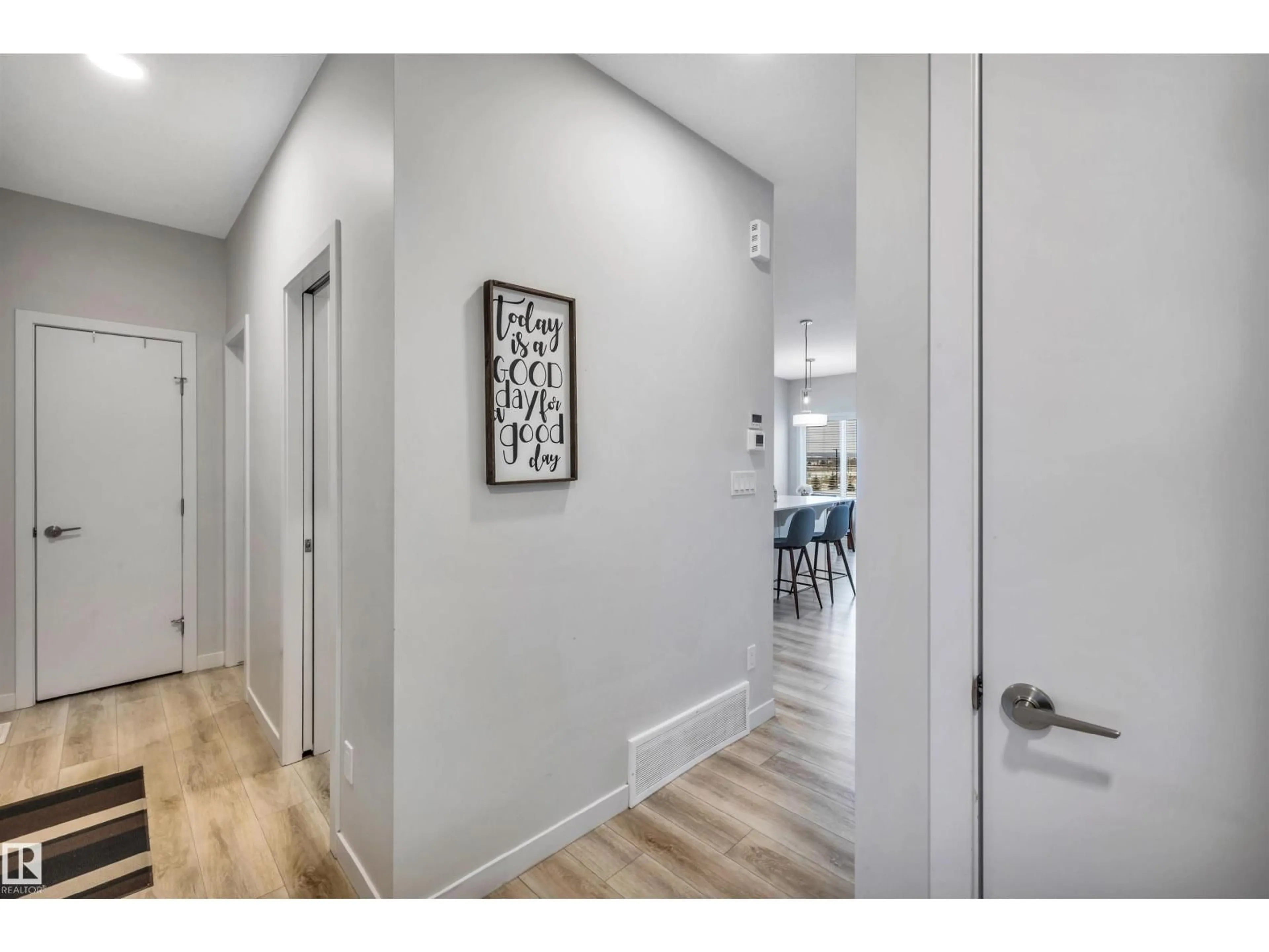 Indoor entryway for 98 KINGSBURY CI, Spruce Grove Alberta T7X0C9