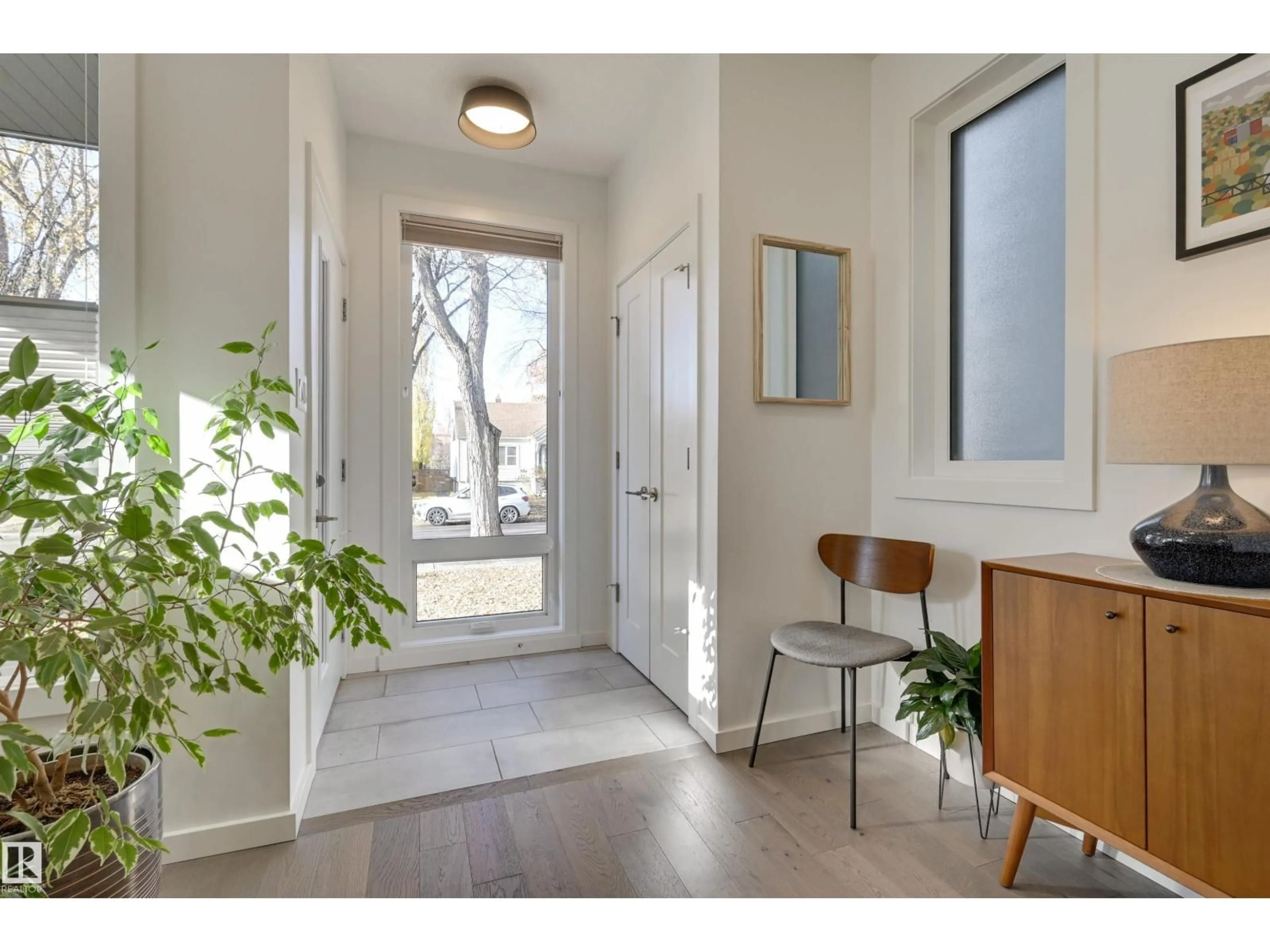 Indoor entryway for NW - 10411 144 ST, Edmonton Alberta T5N2V5