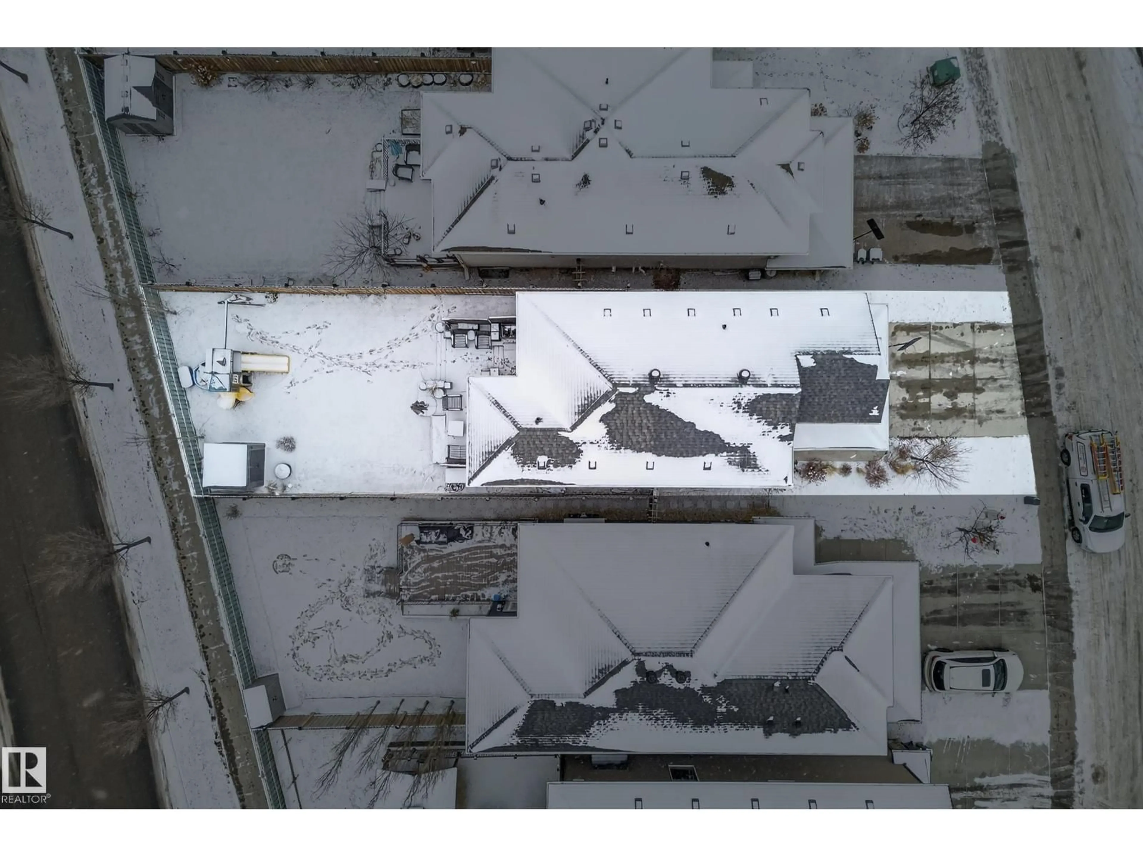 A pic from outside/outdoor area/front of a property/back of a property/a pic from drone, building for SW - 1222 164A ST, Edmonton Alberta T6W3K6