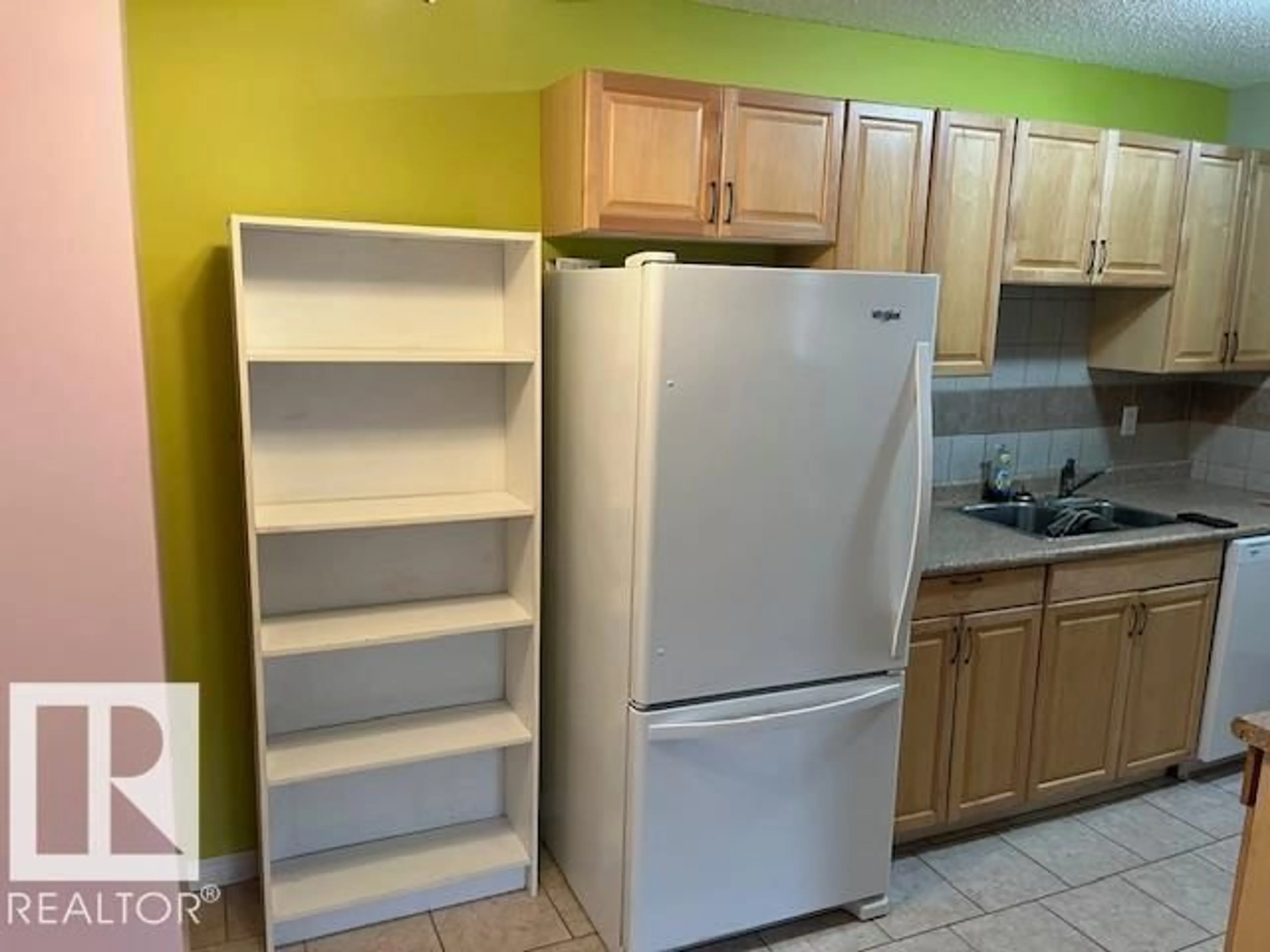 Standard kitchen, unknown for #407 - 10529 93 ST, Edmonton Alberta T5H1X6