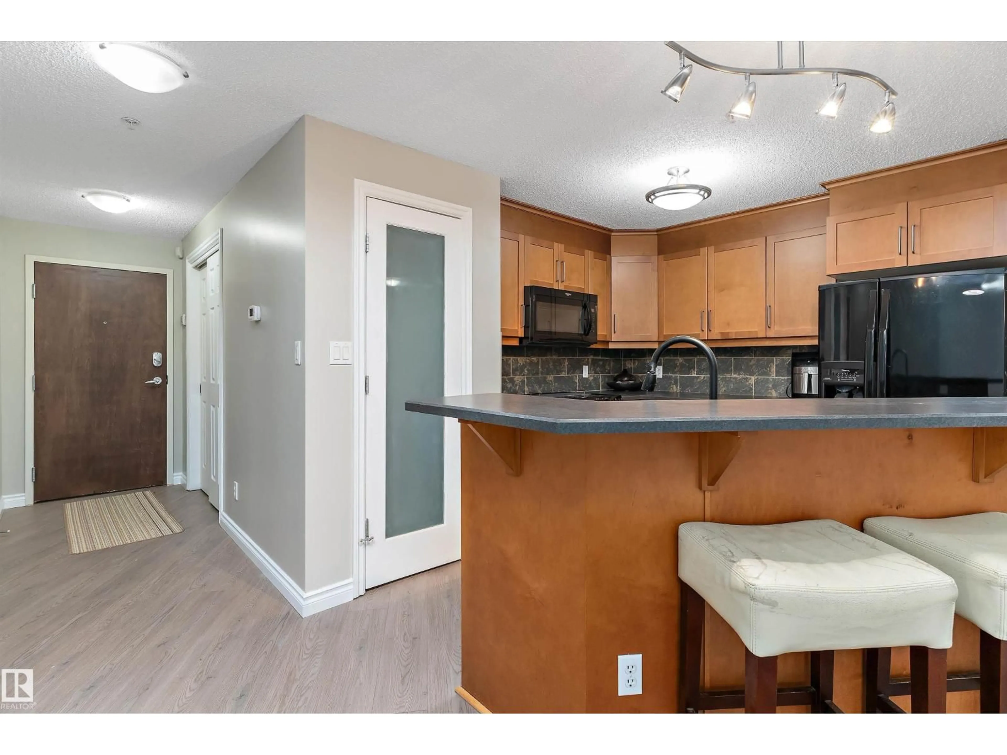 Unknown for #402 - 9020 JASPER AV, Edmonton Alberta T5H3S8