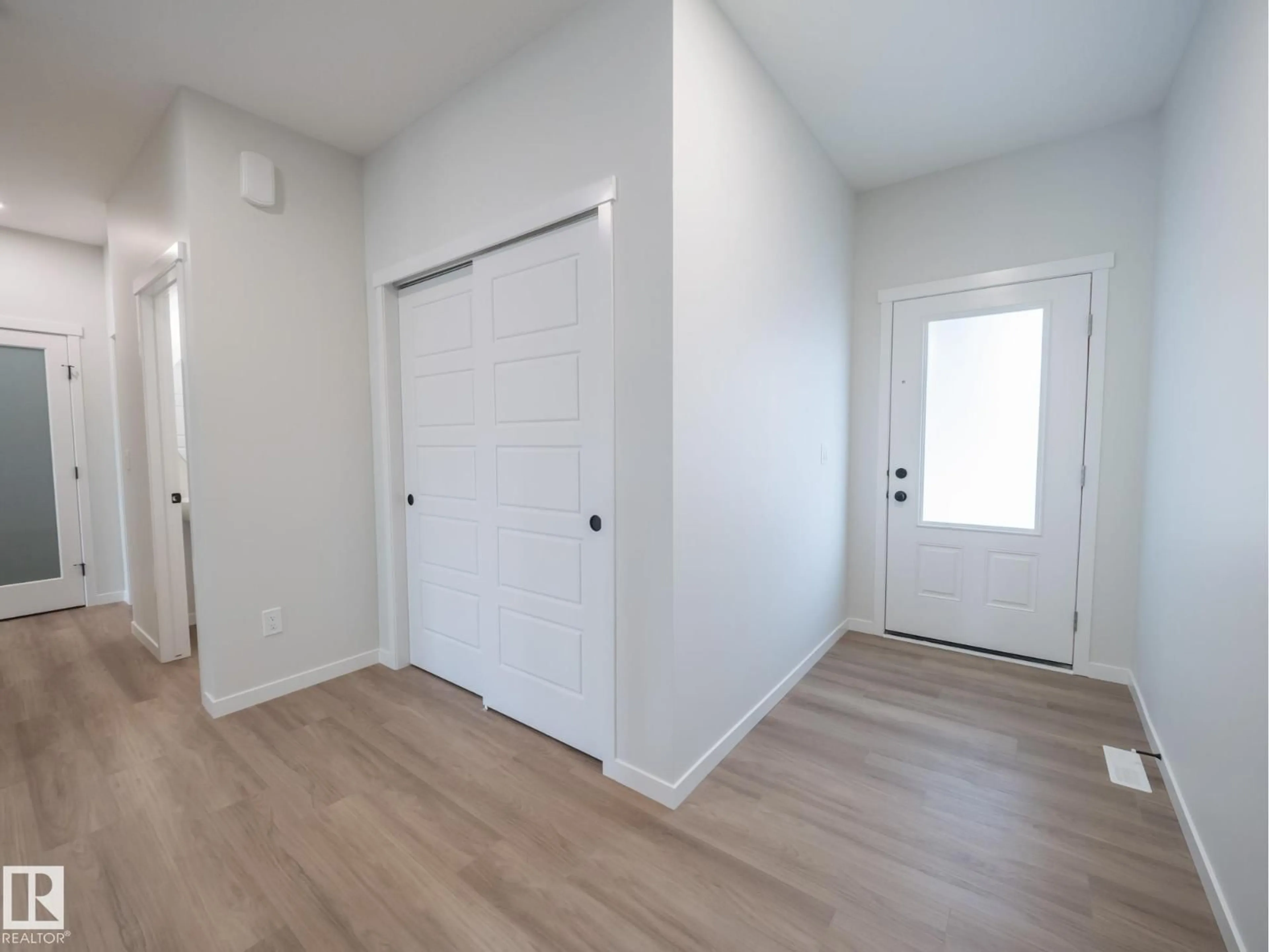 Indoor entryway for 6957 176A AV, Edmonton Alberta T5Z0W8