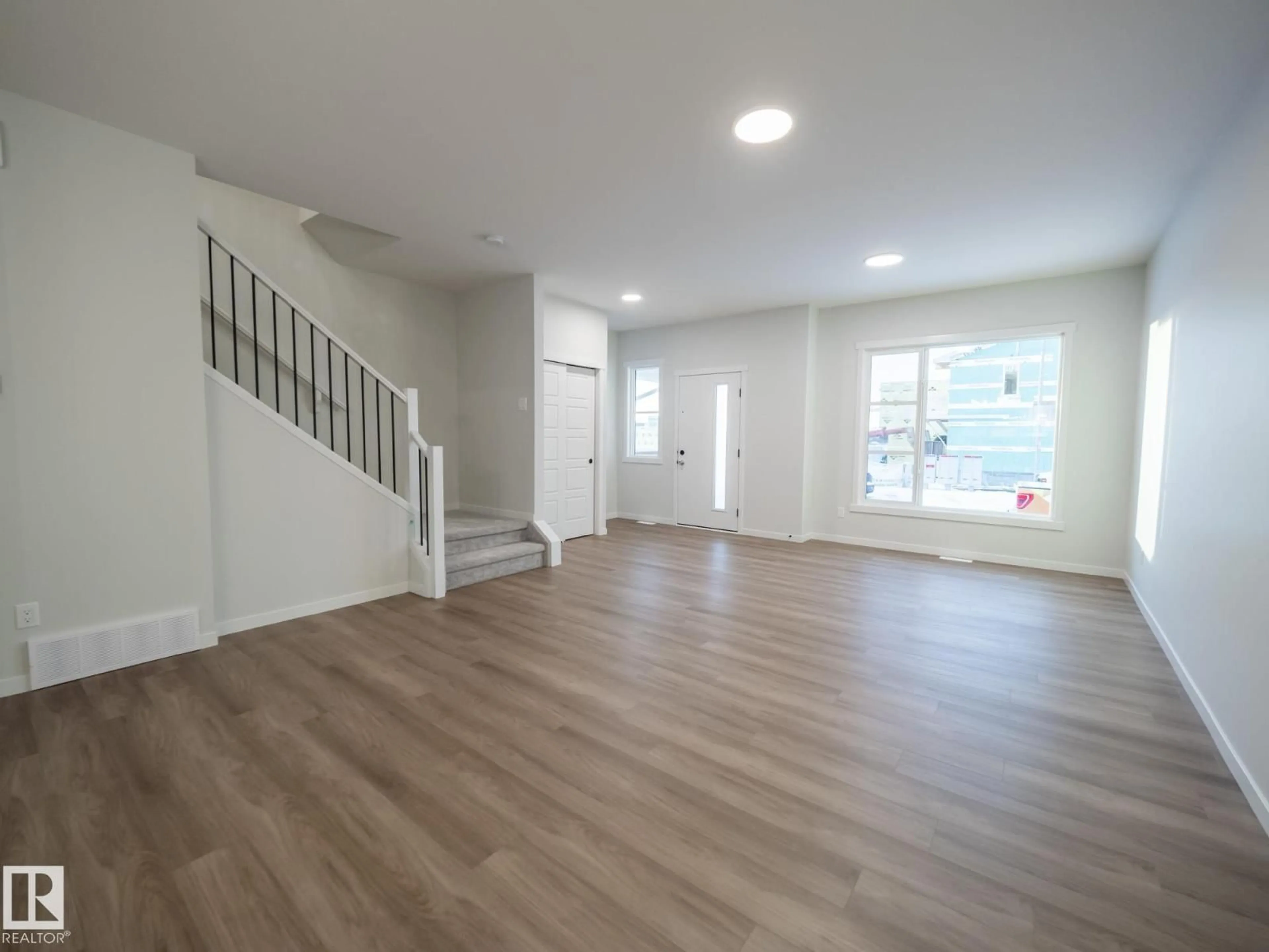 A pic of a room for 3222 DALLAS SCHMIDT DR, Edmonton Alberta T5E7A8