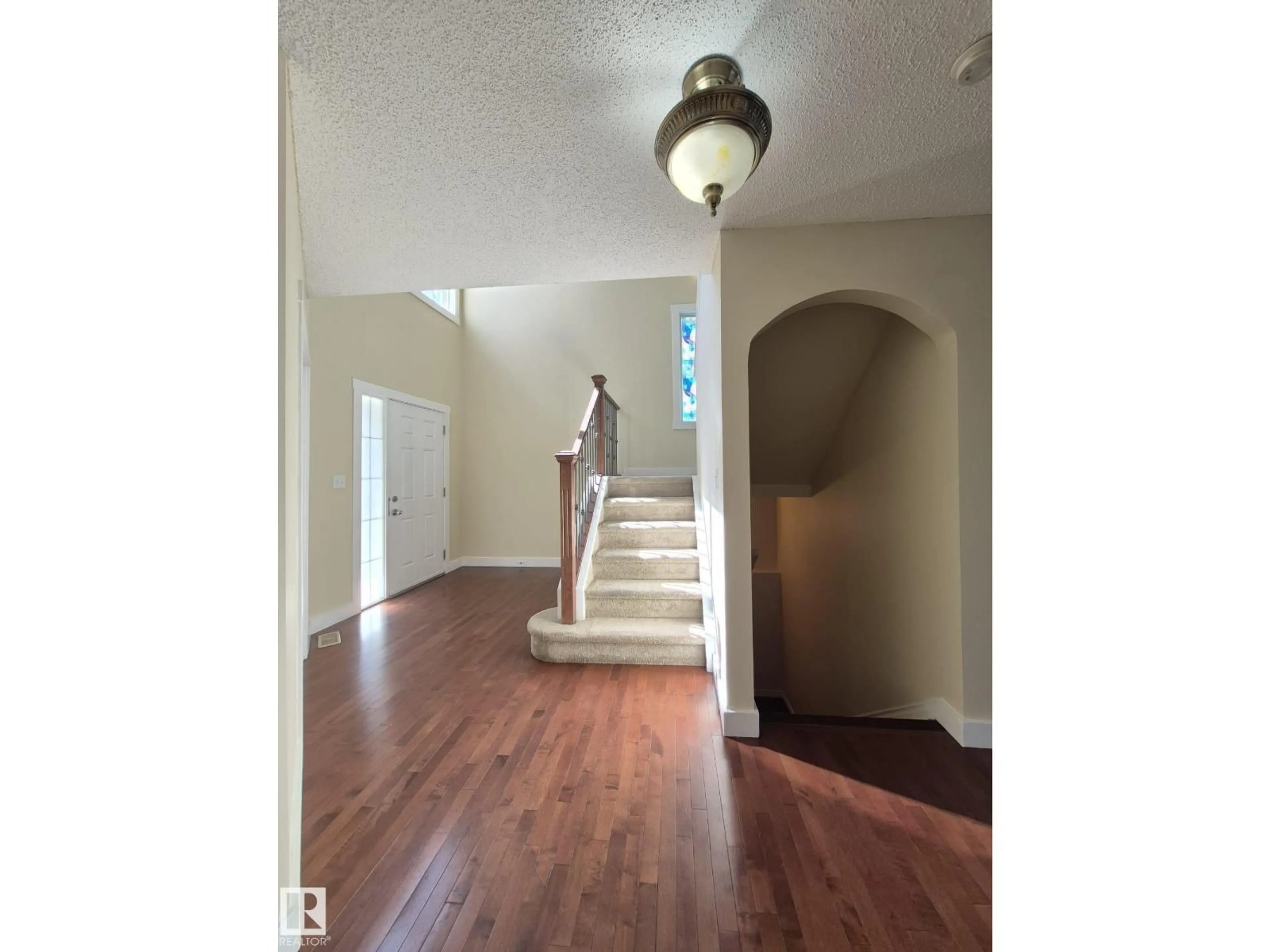 Unknown for 8361 SHASKE CR, Edmonton Alberta T6R0B4