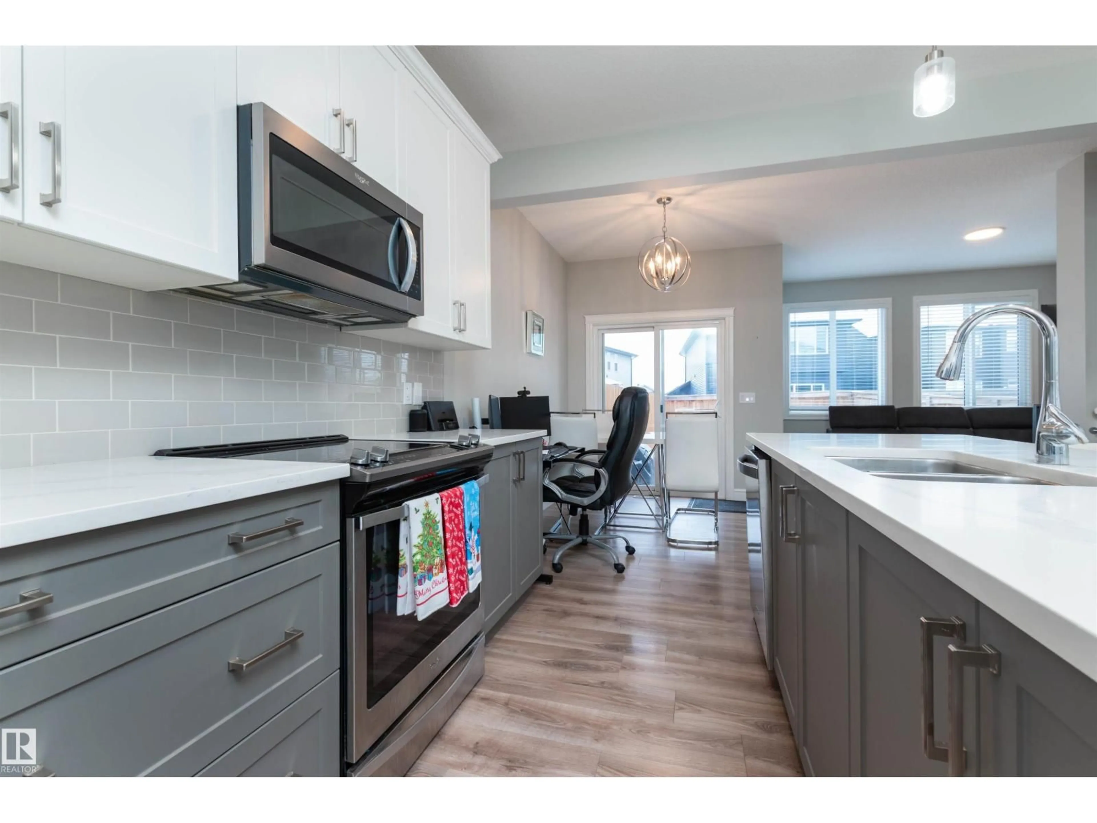 Open concept kitchen, unknown for 364 SAVOY CR, Sherwood Park Alberta T8H2X2