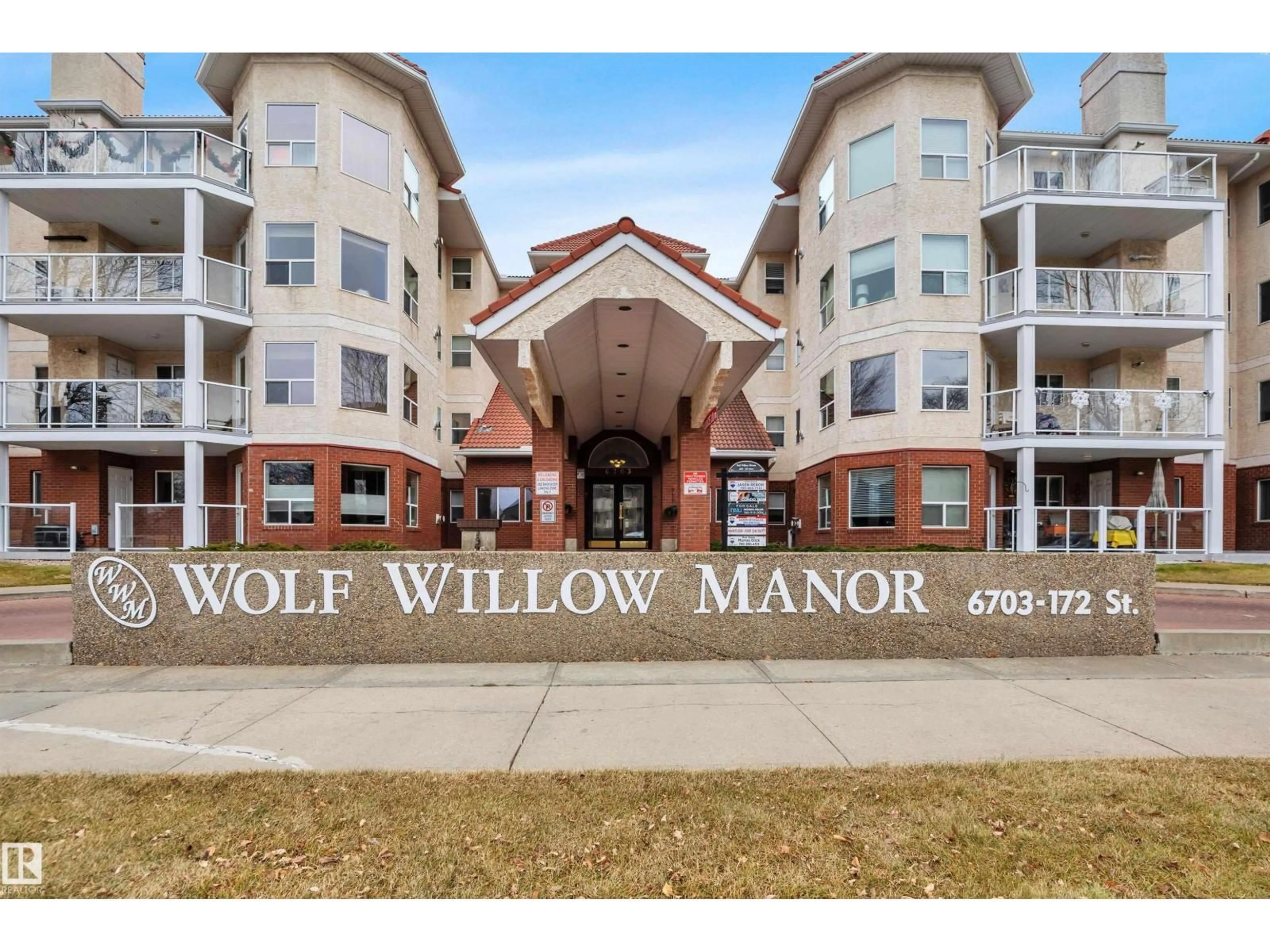 Indoor foyer for #419 - 6703 172 ST NW, Edmonton Alberta T5T6H9