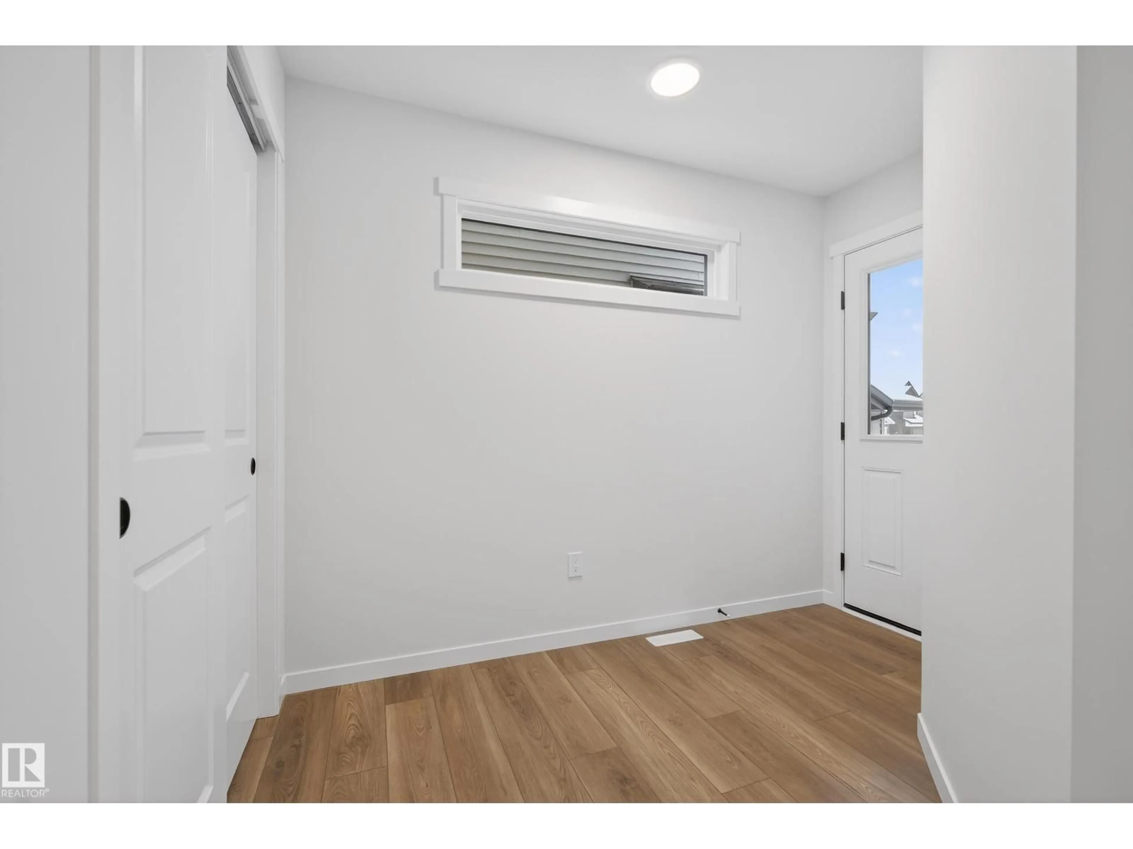 A pic of a room for 93 ROSEWOOD WY, St. Albert Alberta T8N8B3