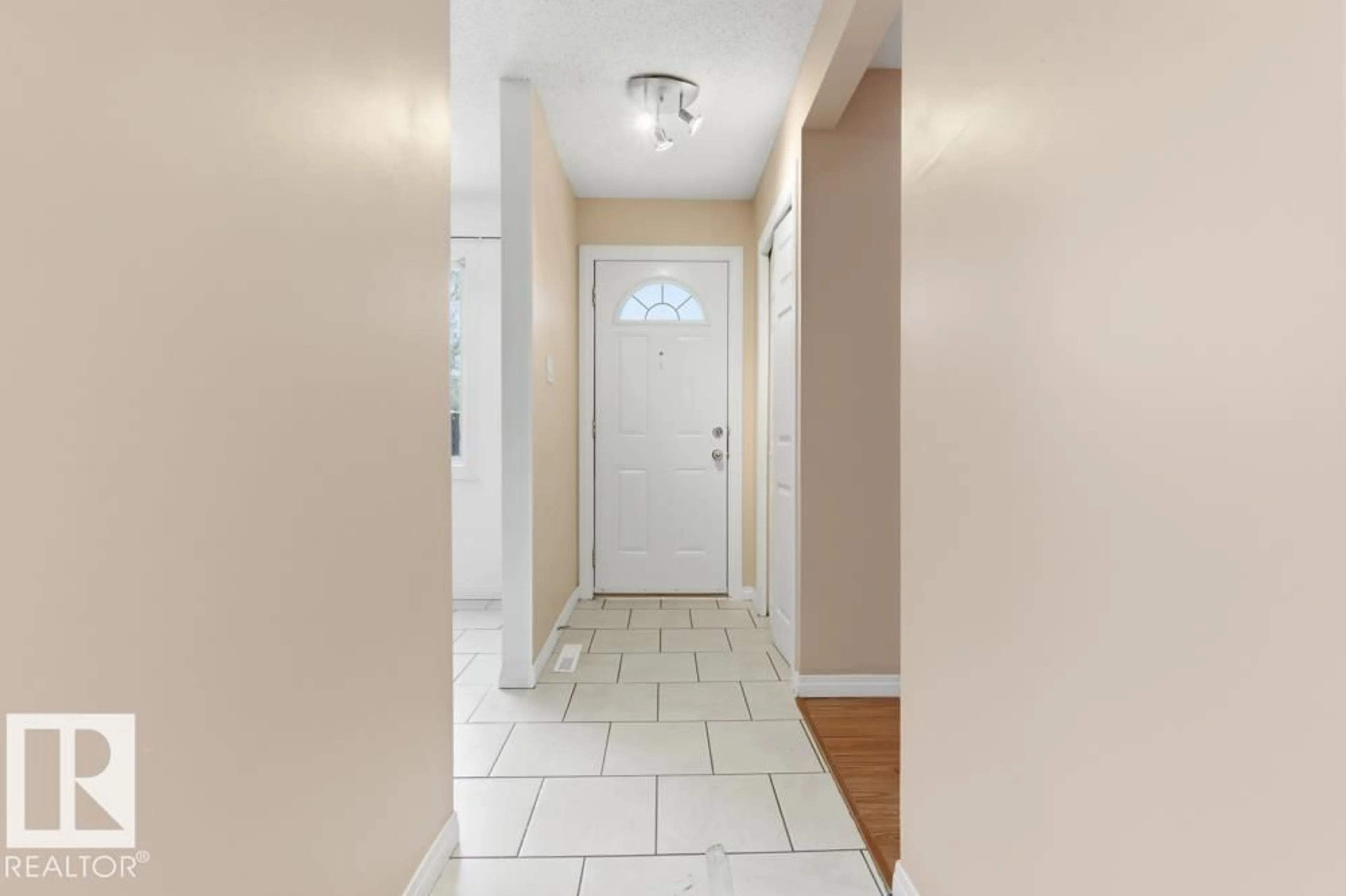 Indoor entryway for NW - 196 ROSELAND VG, Edmonton Alberta T5E5R6