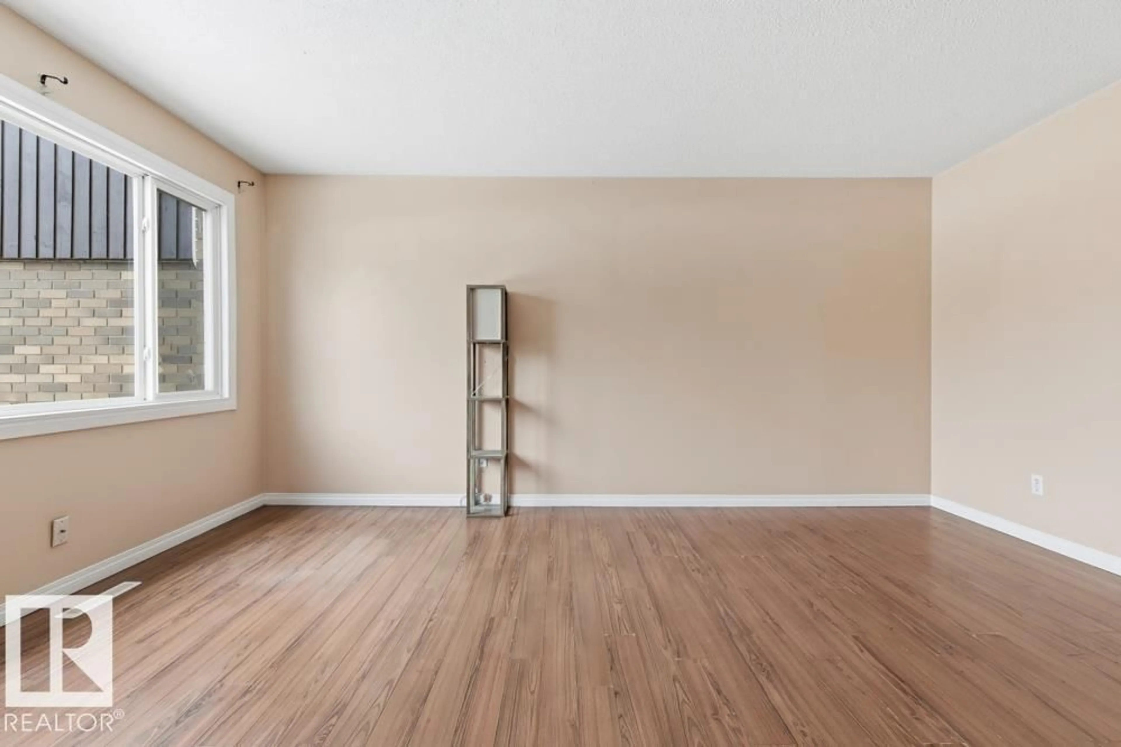 A pic of a room for NW - 196 ROSELAND VG, Edmonton Alberta T5E5R6