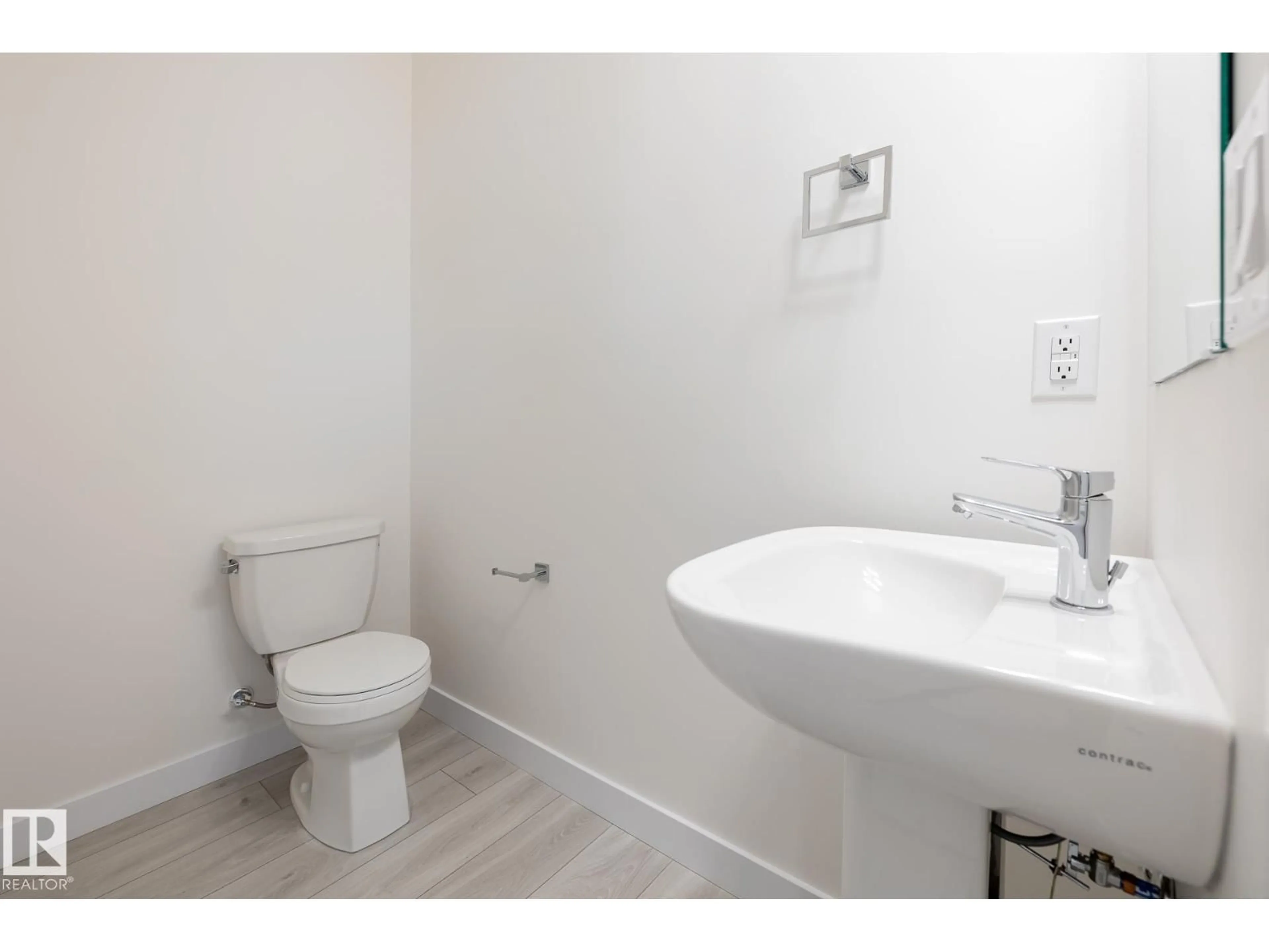 Standard bathroom, unknown for SW - 309 27 ST, Edmonton Alberta T6X3H9