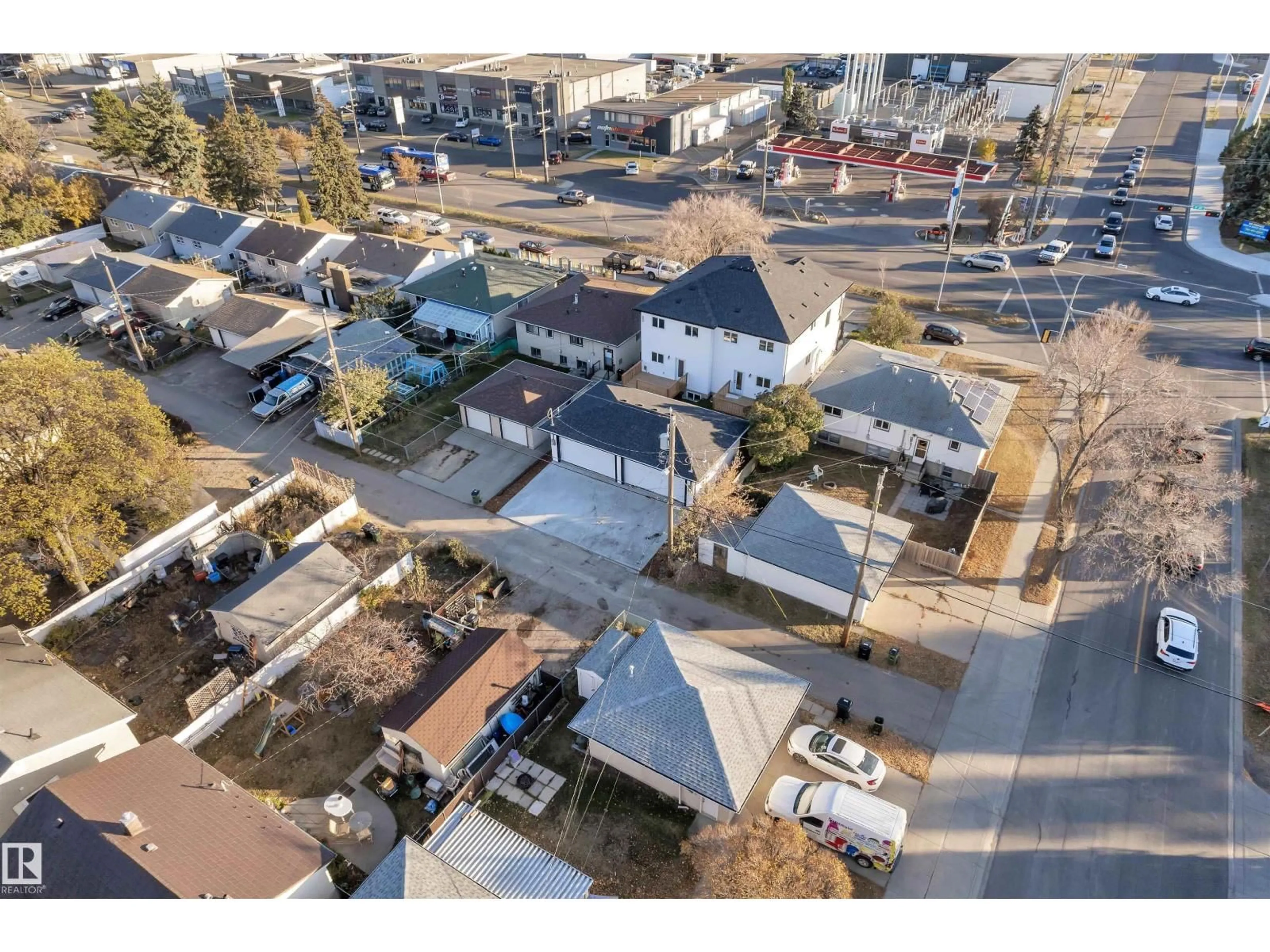 A pic from outside/outdoor area/front of a property/back of a property/a pic from drone, street for 9652 63 AVE, Edmonton Alberta T6E0G5