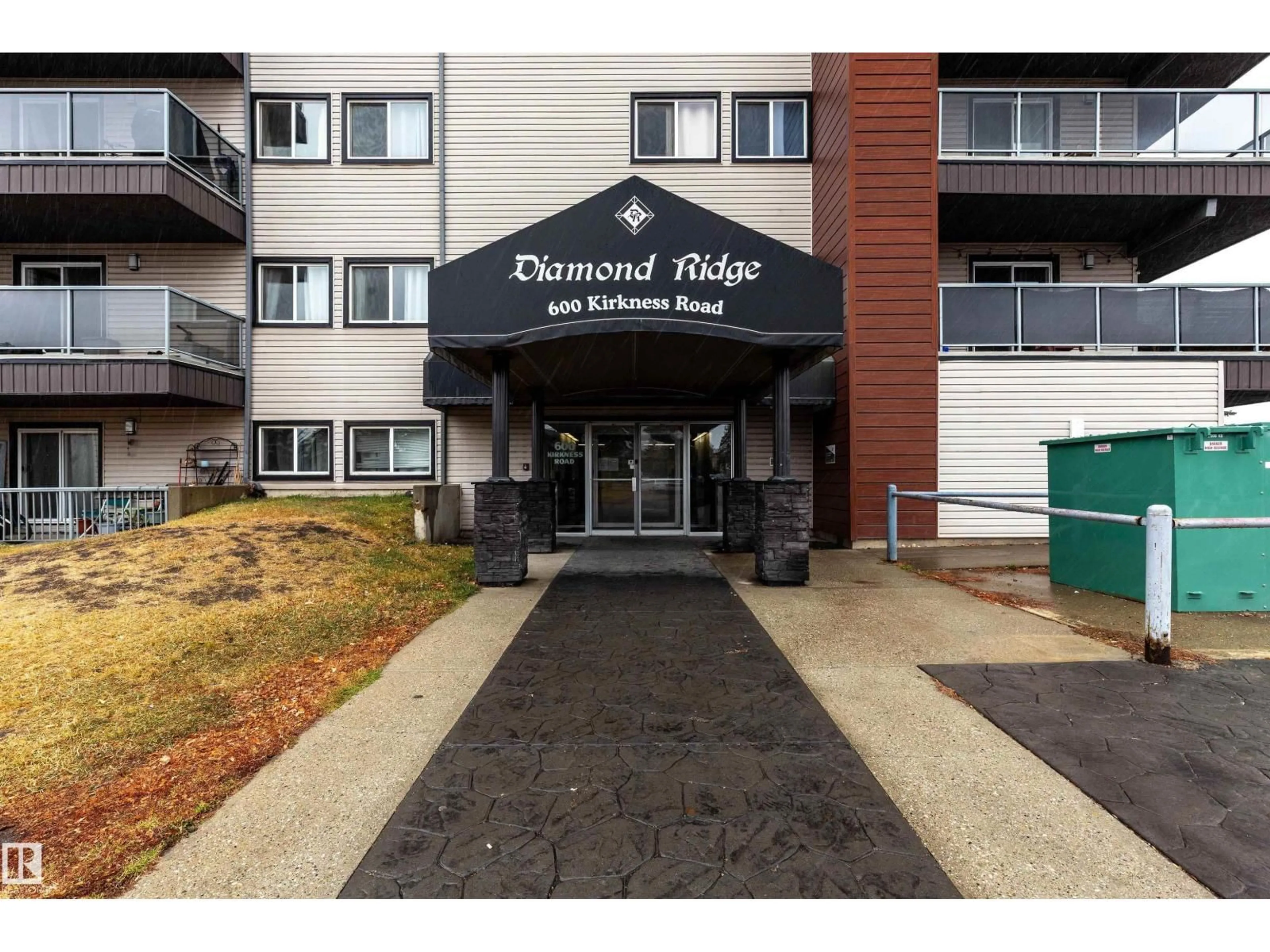 Indoor foyer for #119 - 600 KIRKNESS RD, Edmonton Alberta T5Y2H5