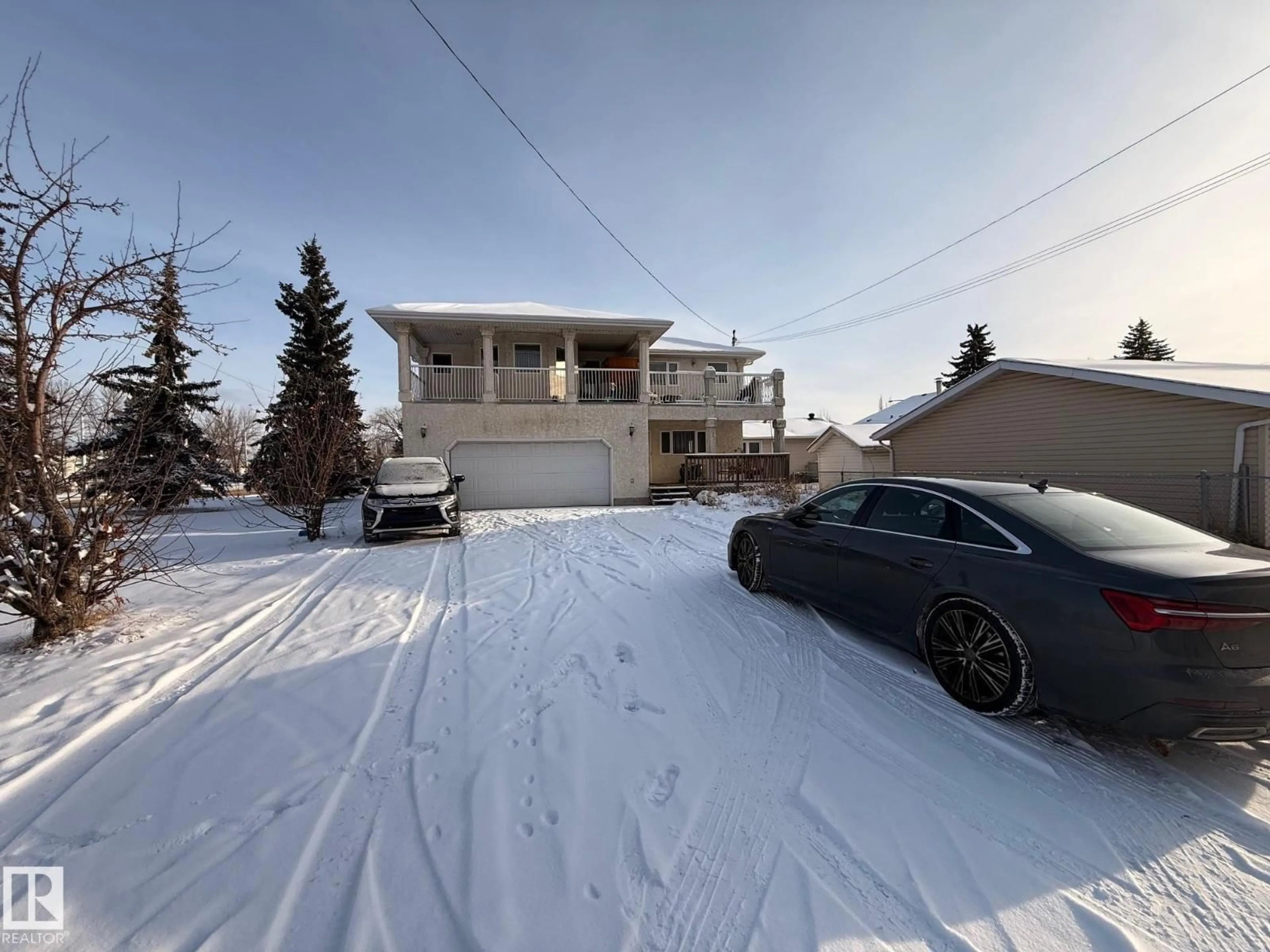 A pic from outside/outdoor area/front of a property/back of a property/a pic from drone, street for 10644 155 ST, Edmonton Alberta T5P2M5