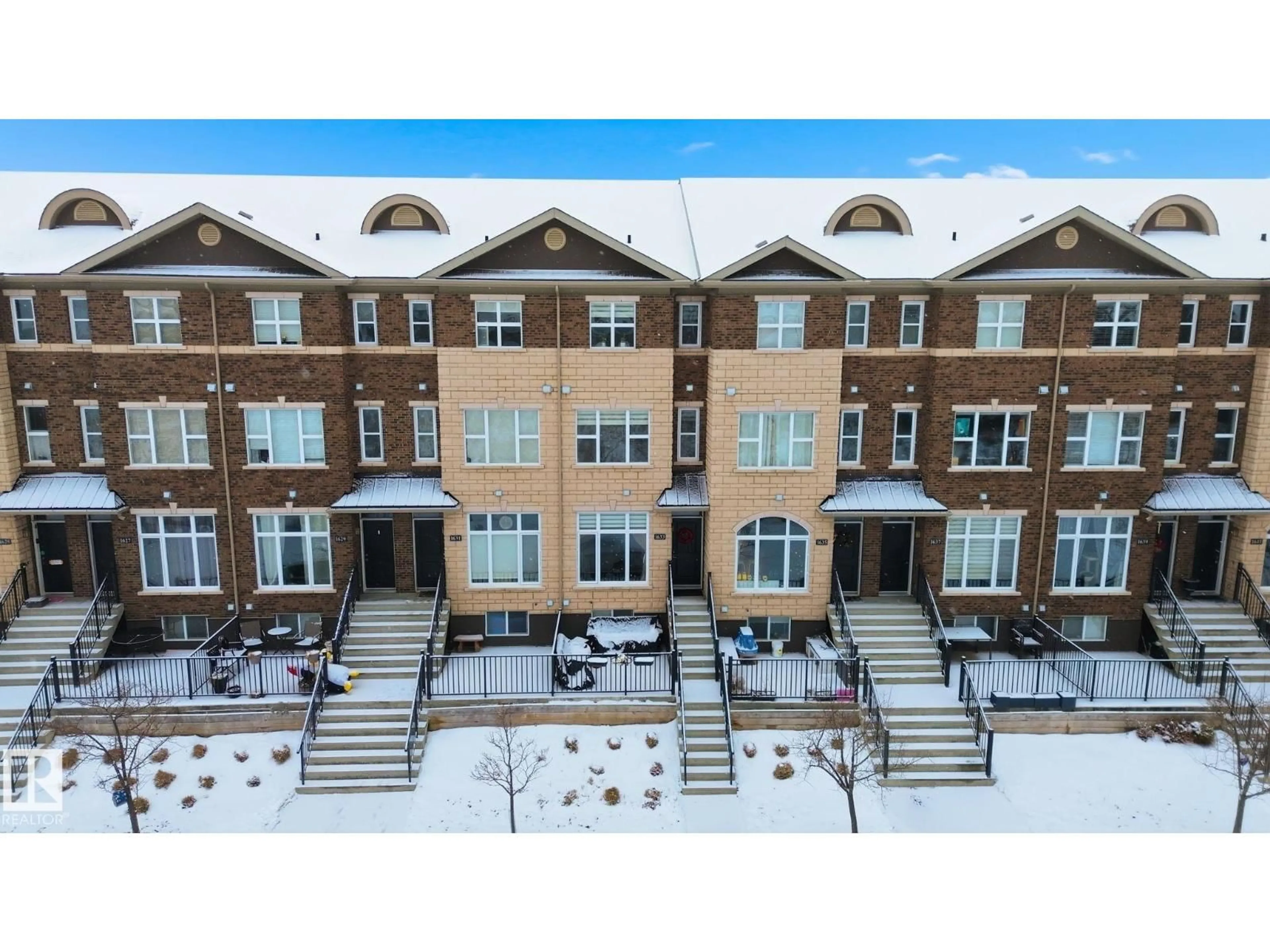 A pic from outside/outdoor area/front of a property/back of a property/a pic from drone, building for 1633 CUNNINGHAM WY, Edmonton Alberta T6W0V8