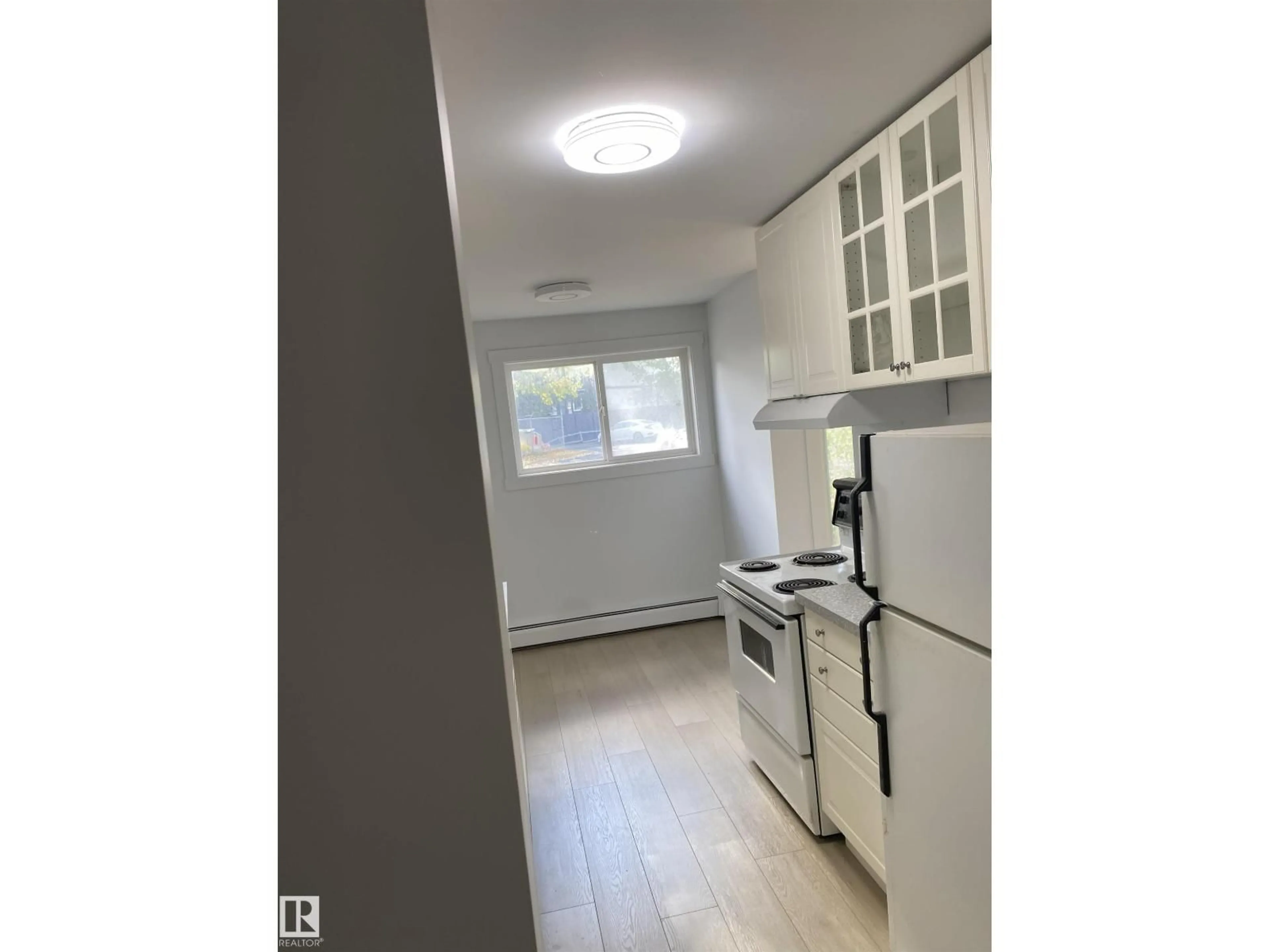 Unknown for #6 - 11245 31 AV, Edmonton Alberta T6J3V5