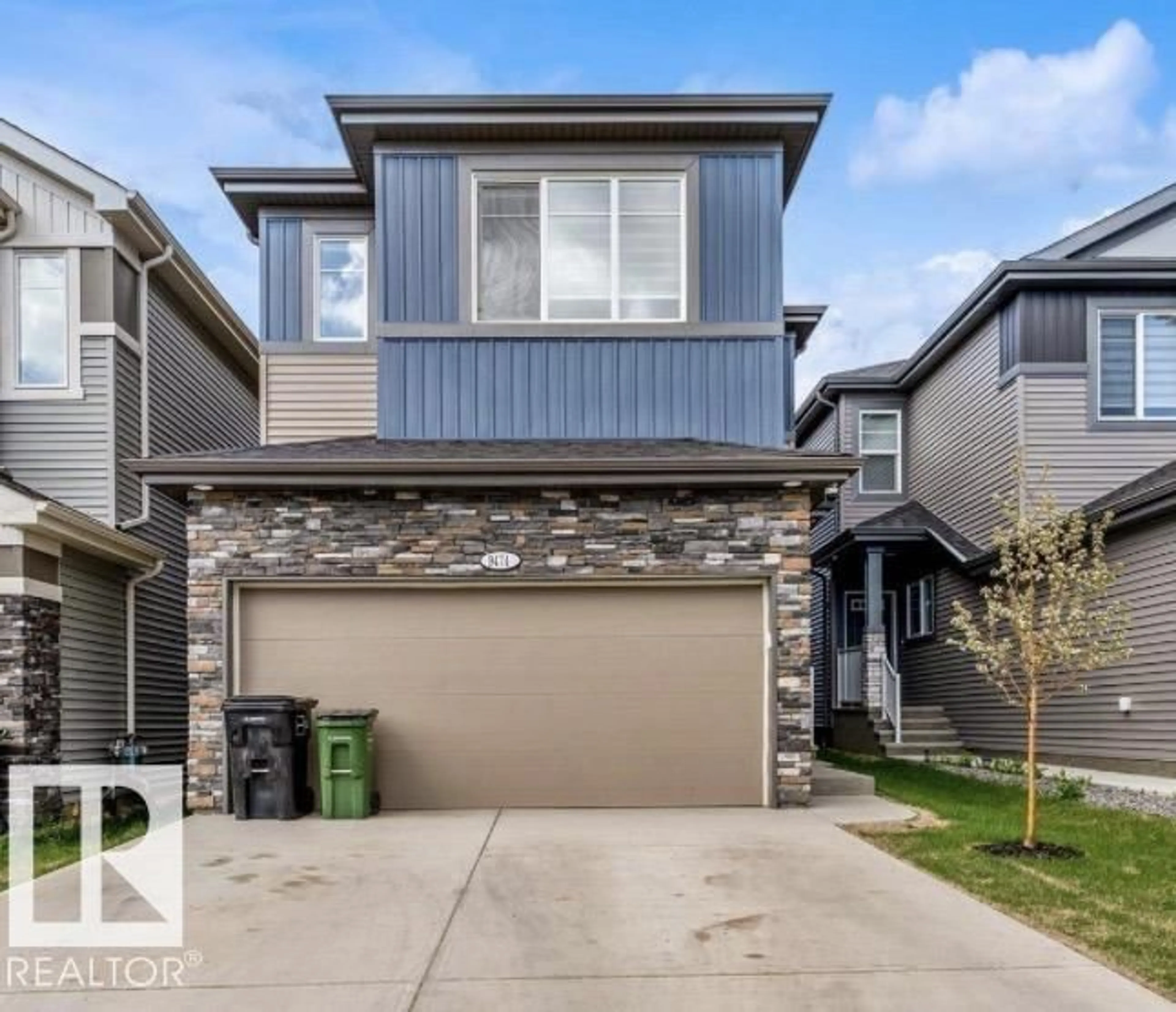 Home with vinyl exterior material, street for CR SW - 9474 PEAR CRES, Edmonton Alberta T6X2Z6