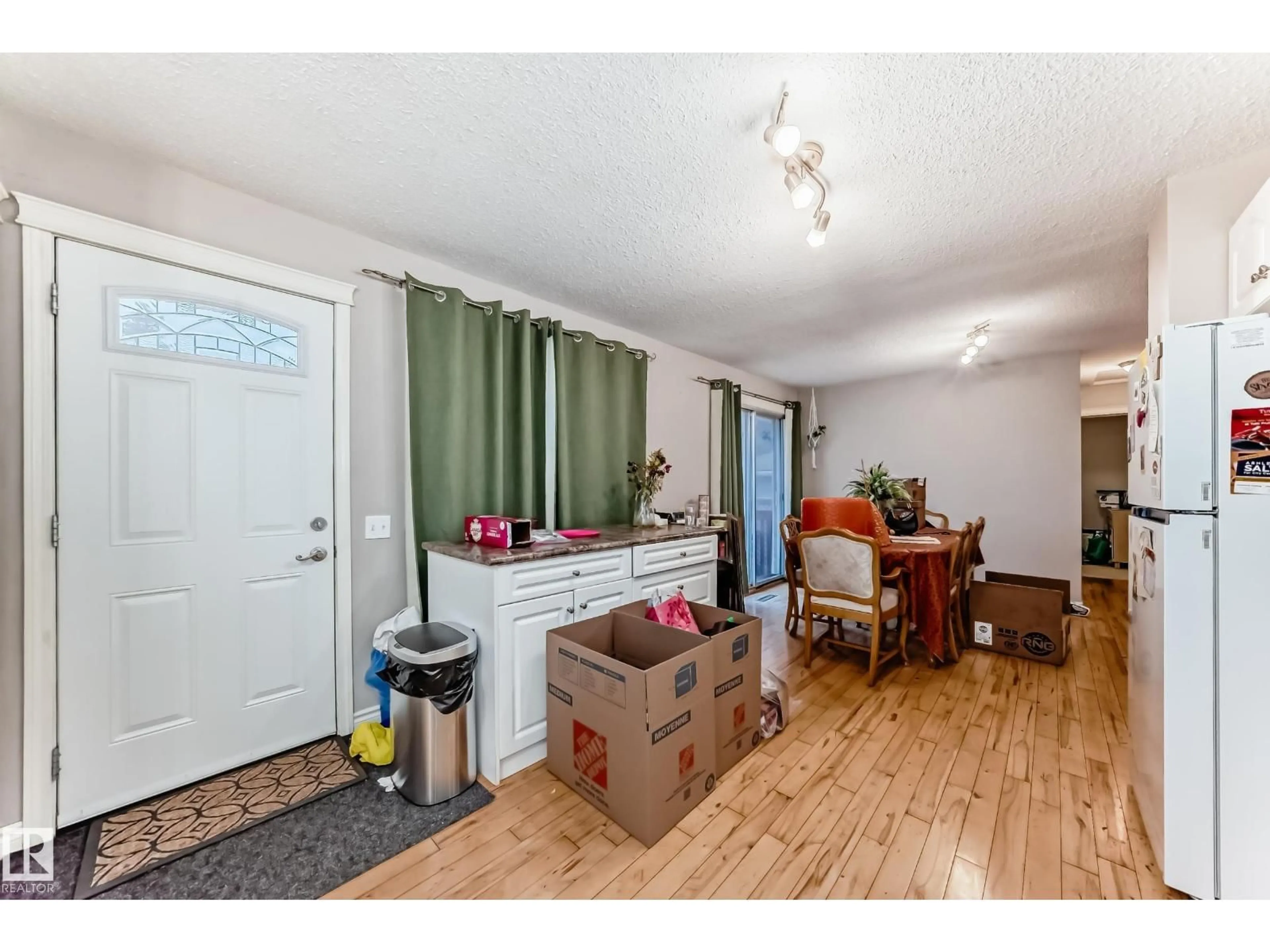 Unknown for 9216 68 ST, Edmonton Alberta T6B1S6