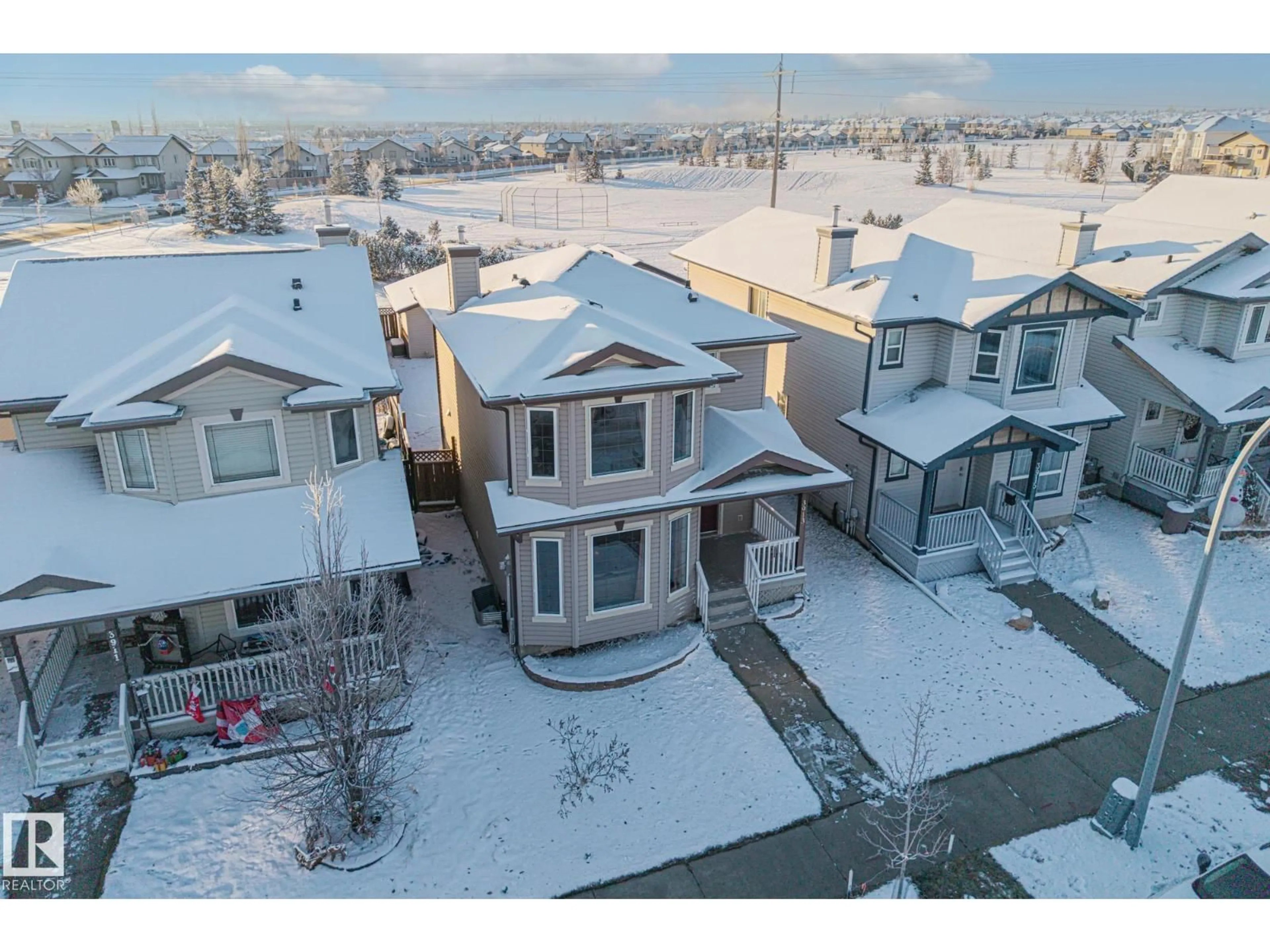 A pic from outside/outdoor area/front of a property/back of a property/a pic from drone, street for NW - 3913 159 AV, Edmonton Alberta T5Y3J9