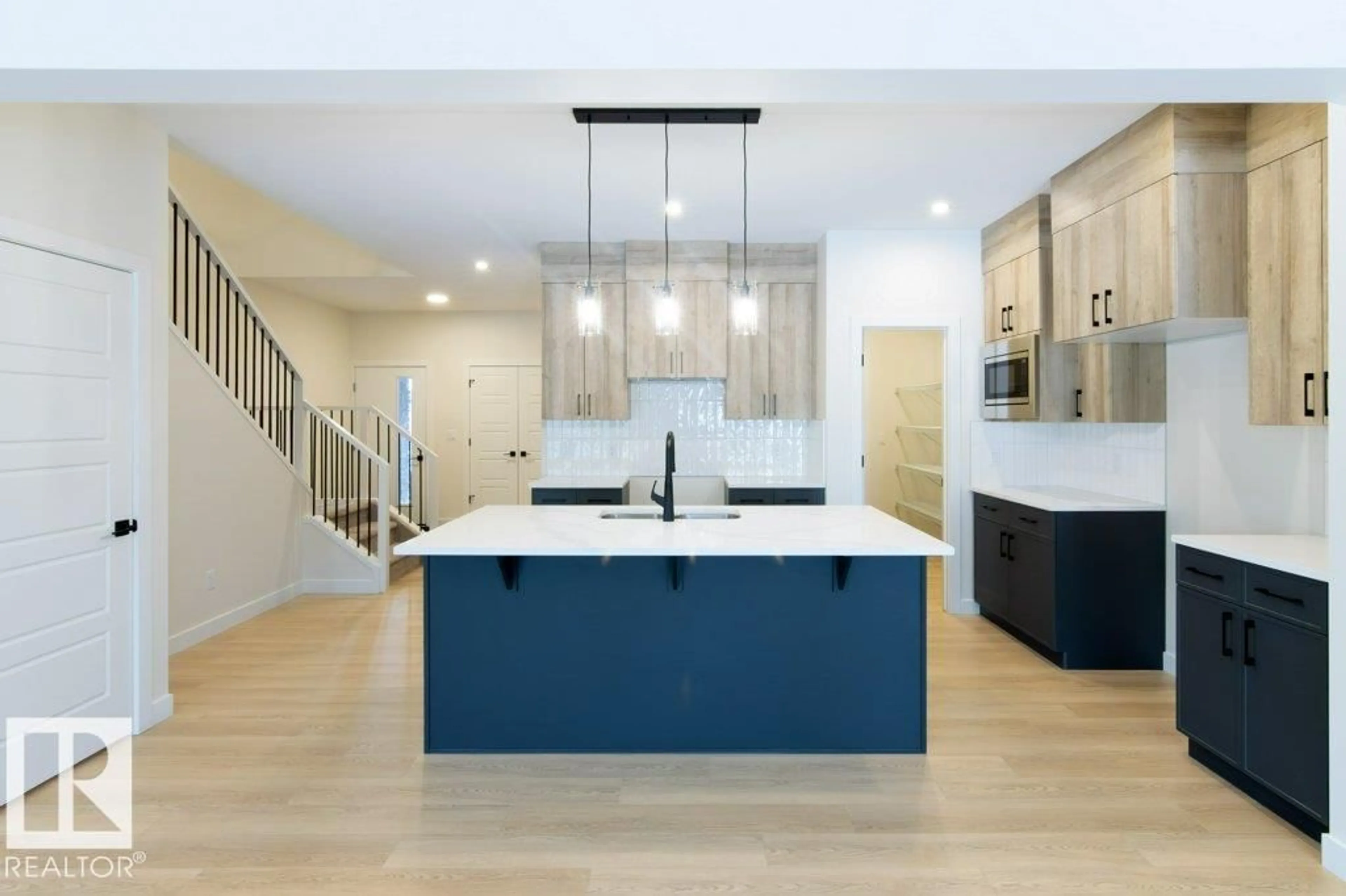 Open concept kitchen, unknown for 151 CATRIA PT, Sherwood Park Alberta T8H3B1