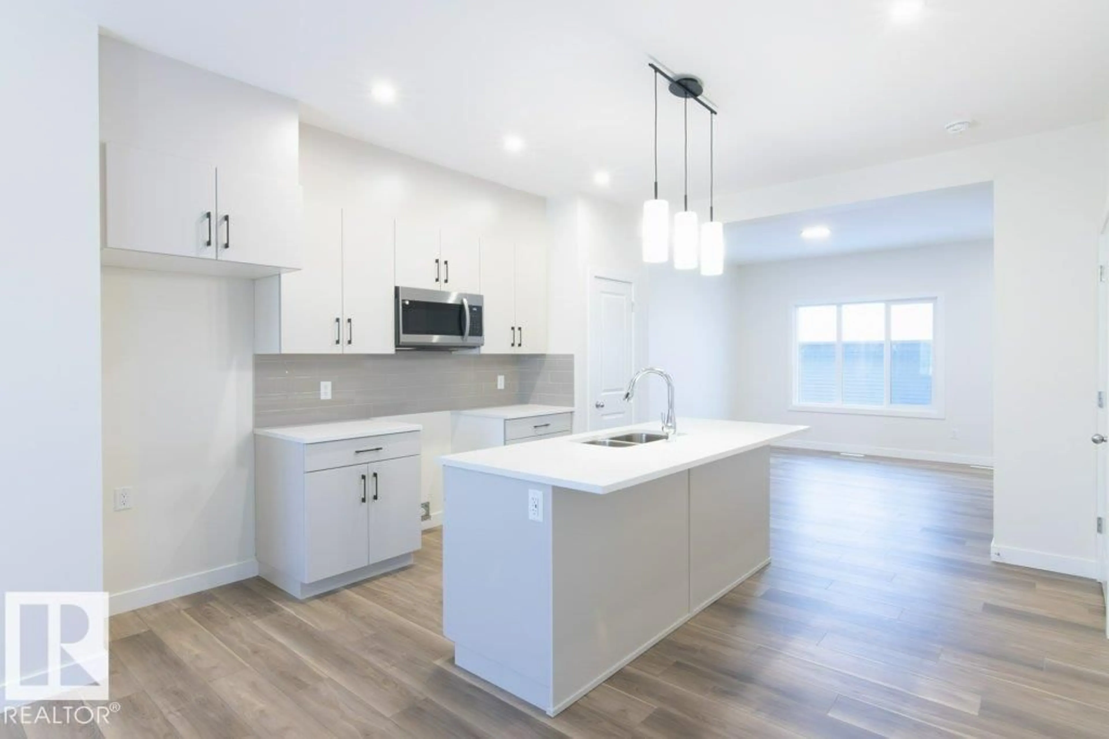 Open concept kitchen, unknown for 675 CAMBRIAN BV, Sherwood Park Alberta T8H3B7