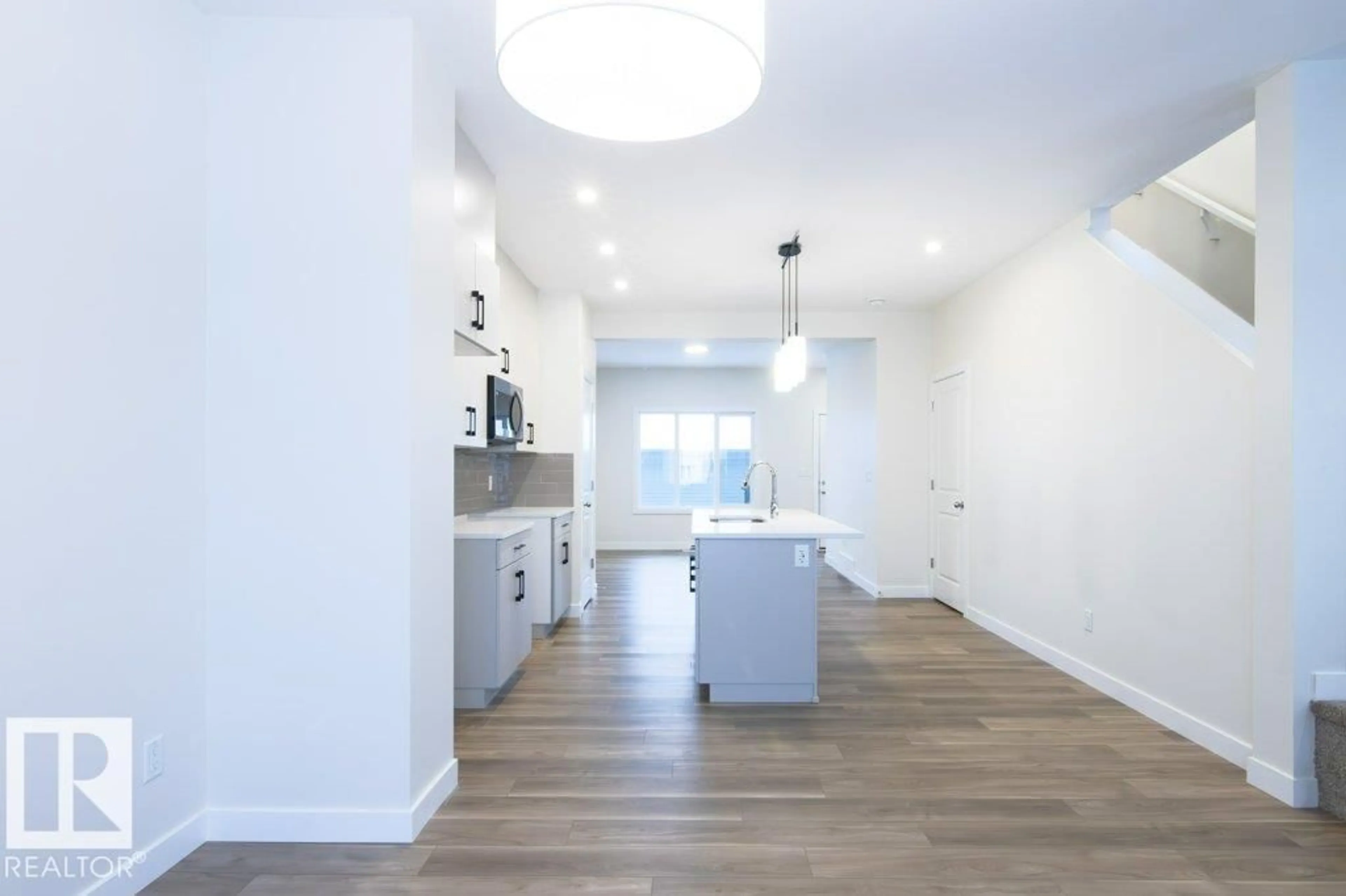 Open concept kitchen, unknown for 675 CAMBRIAN BV, Sherwood Park Alberta T8H3B7