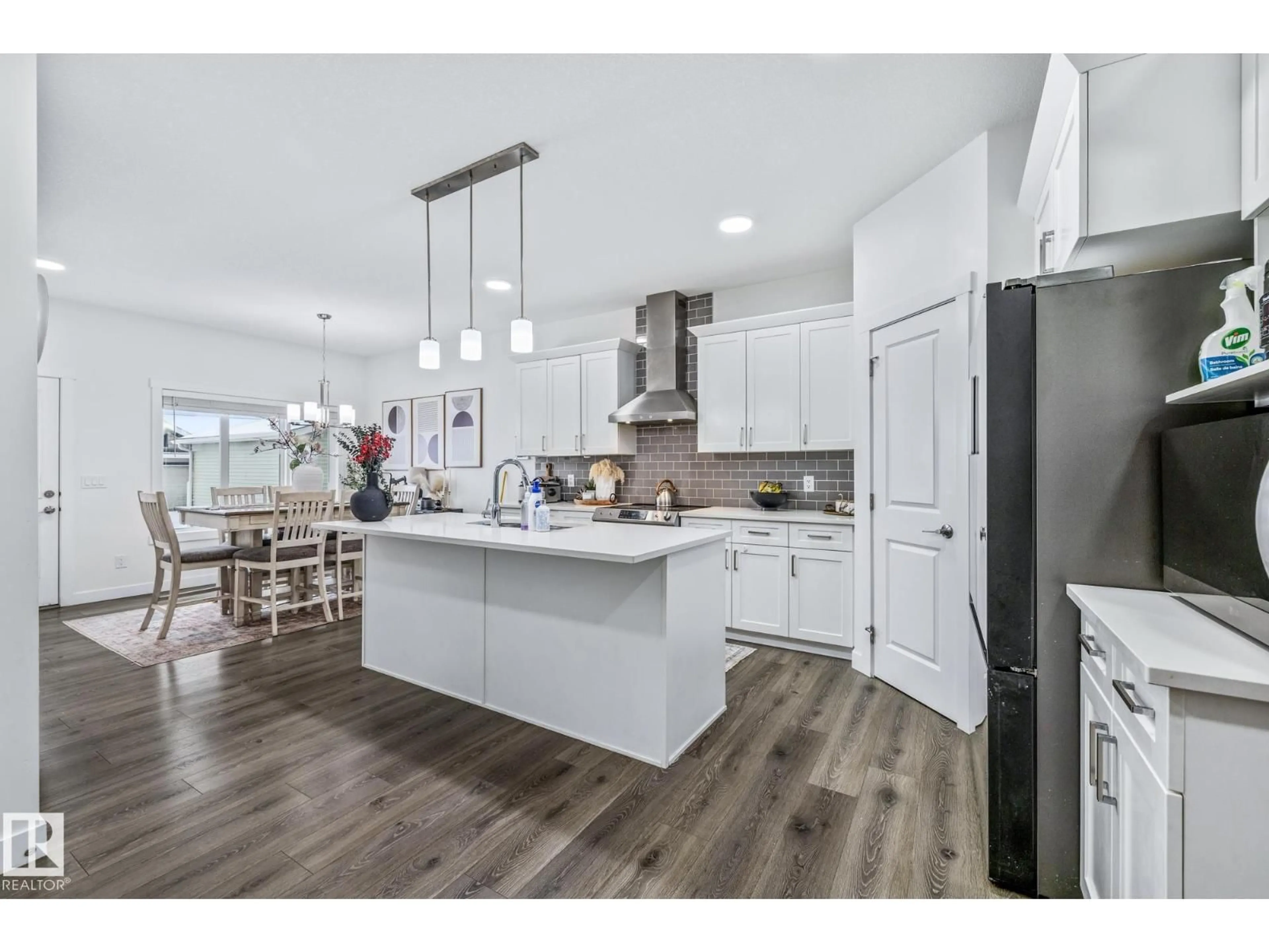 Open concept kitchen, unknown for 34 EDEN LI, Fort Saskatchewan Alberta T8L0Z2