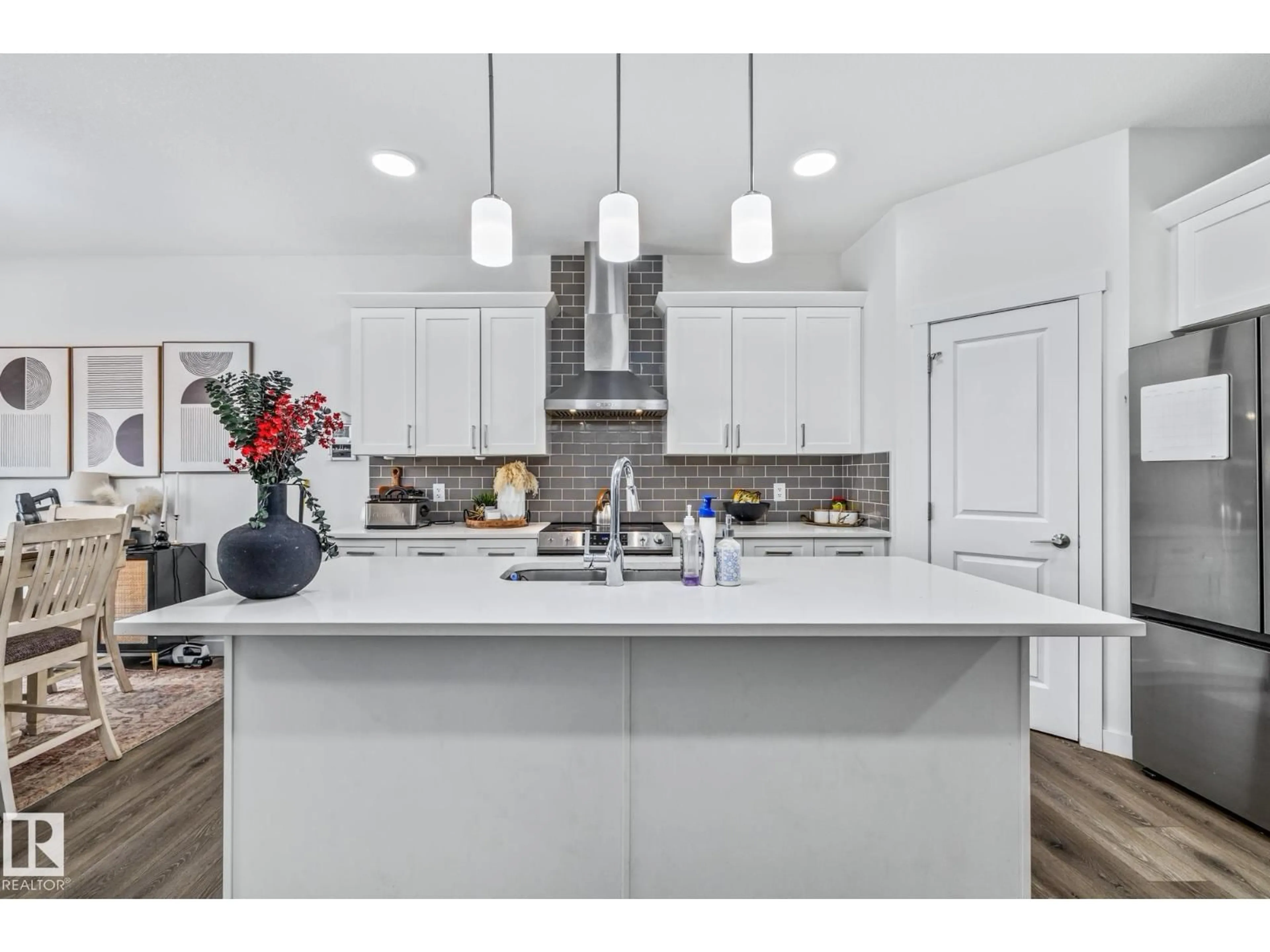 Open concept kitchen, unknown for 34 EDEN LI, Fort Saskatchewan Alberta T8L0Z2