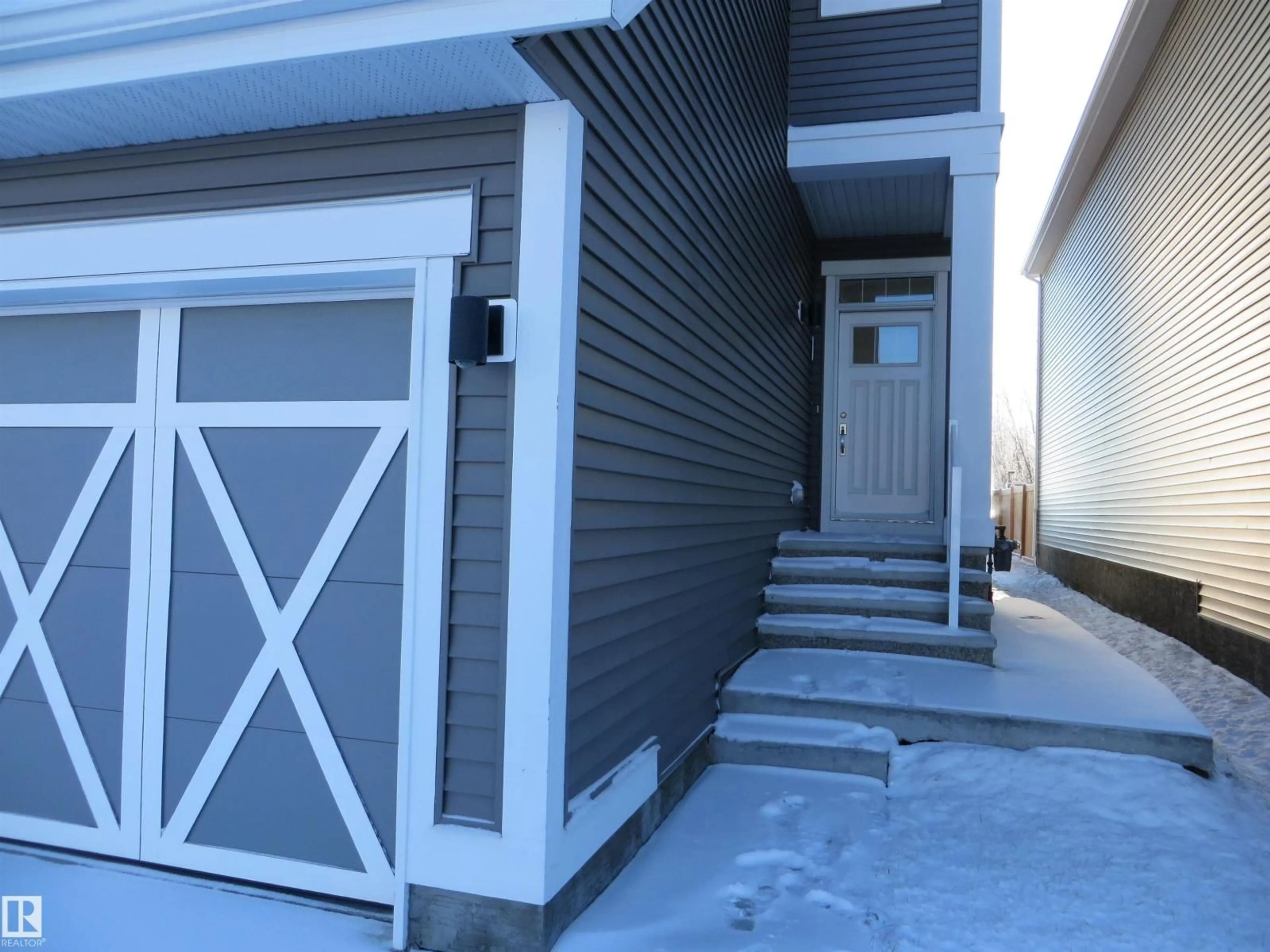 Indoor entryway for 23 STURTZ PL, Leduc Alberta T9E1M6