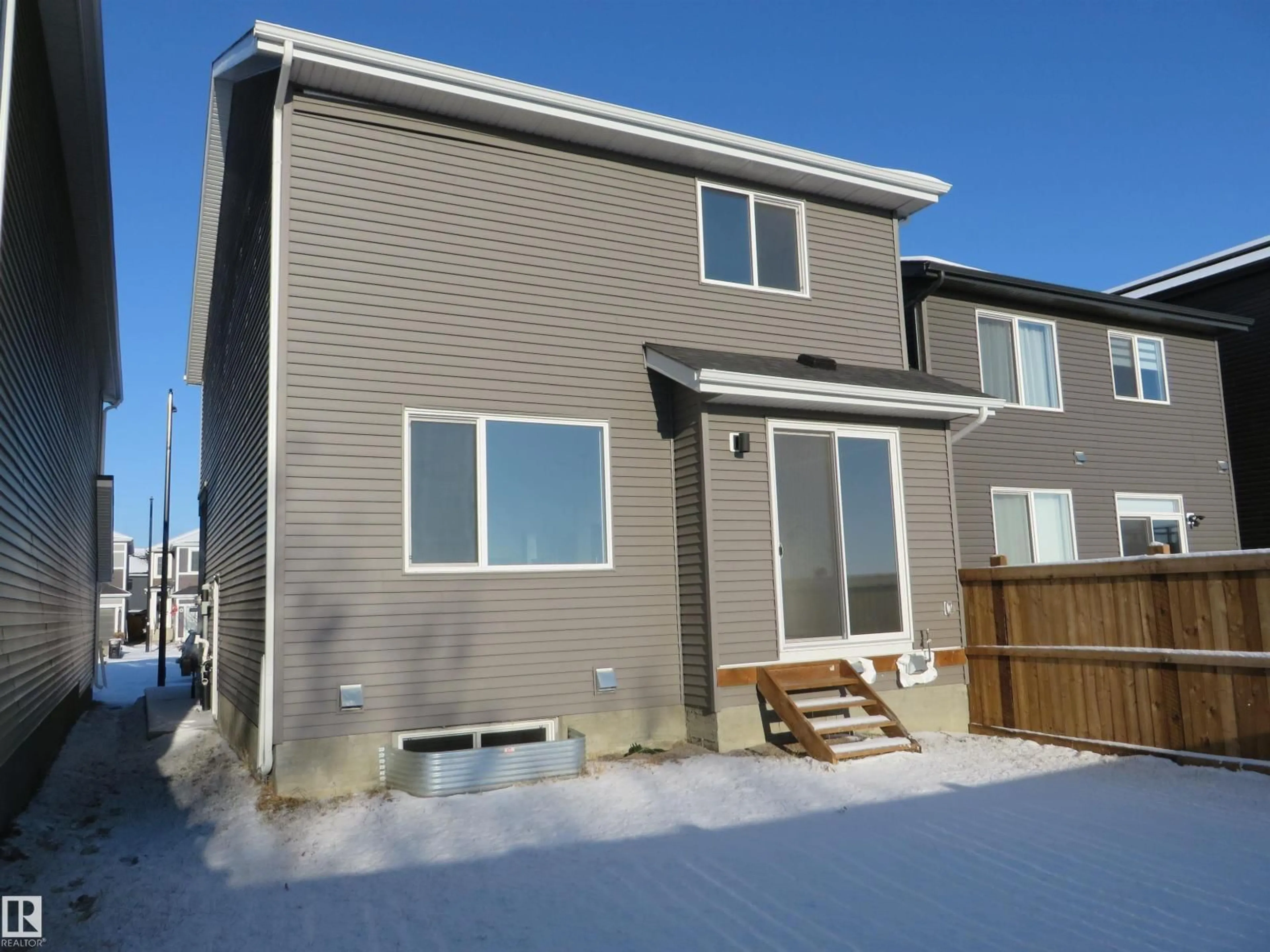 Home with vinyl exterior material, street for 23 STURTZ PL, Leduc Alberta T9E1M6