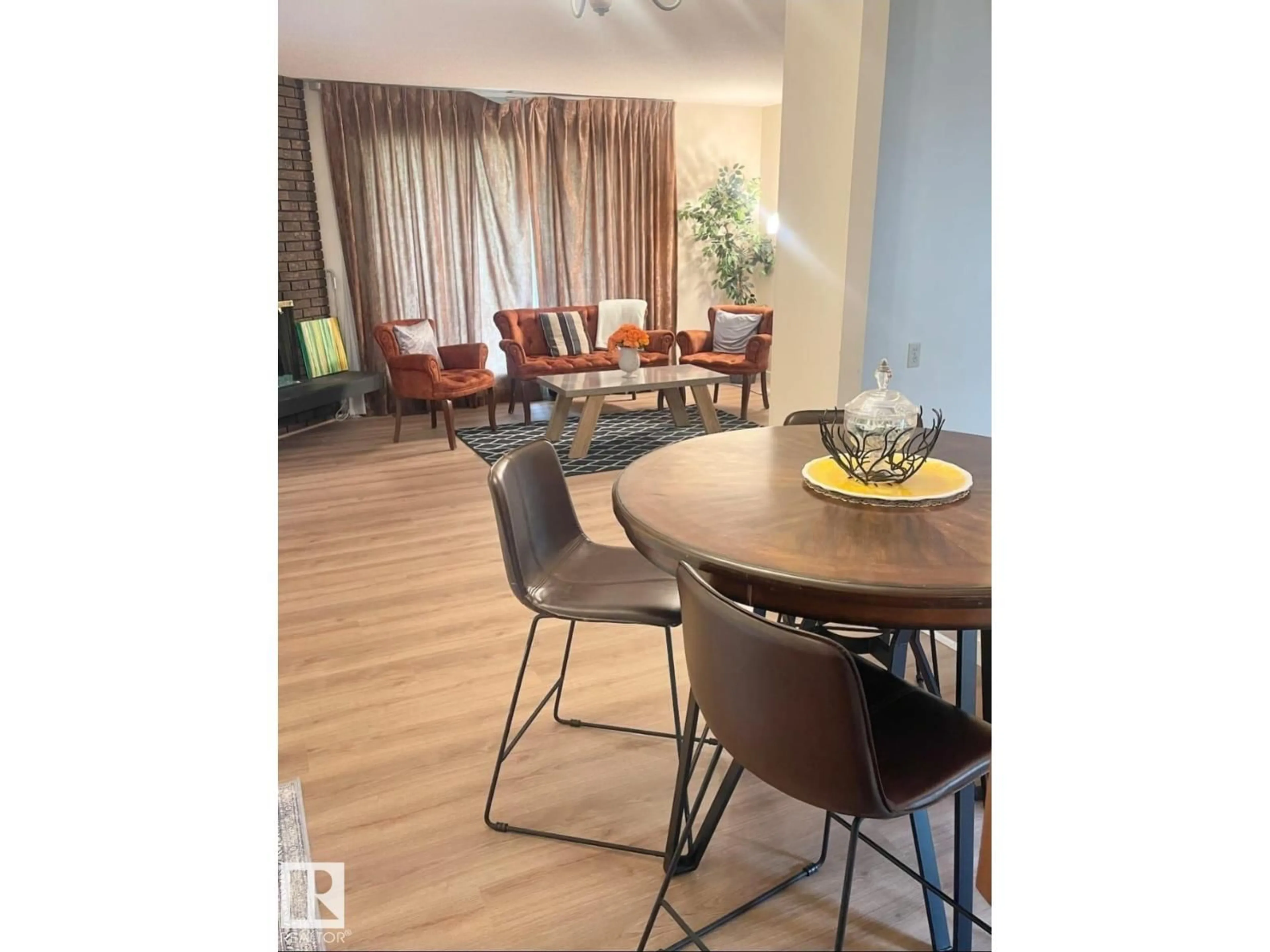 Dining room, wood/laminate floor for NW - 14139 30 ST, Edmonton Alberta T5Y1M6