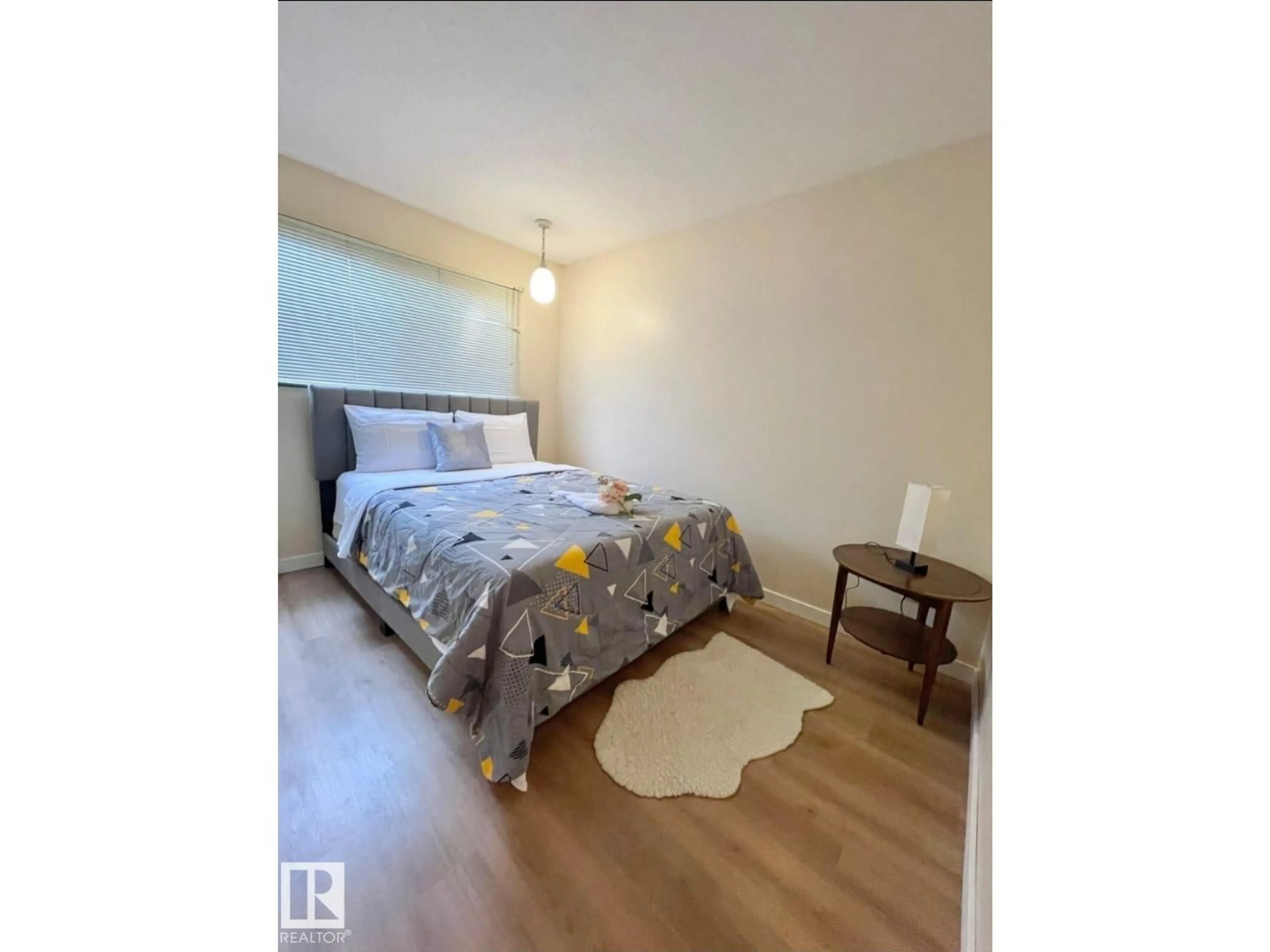A pic of a room for NW - 14139 30 ST, Edmonton Alberta T5Y1M6
