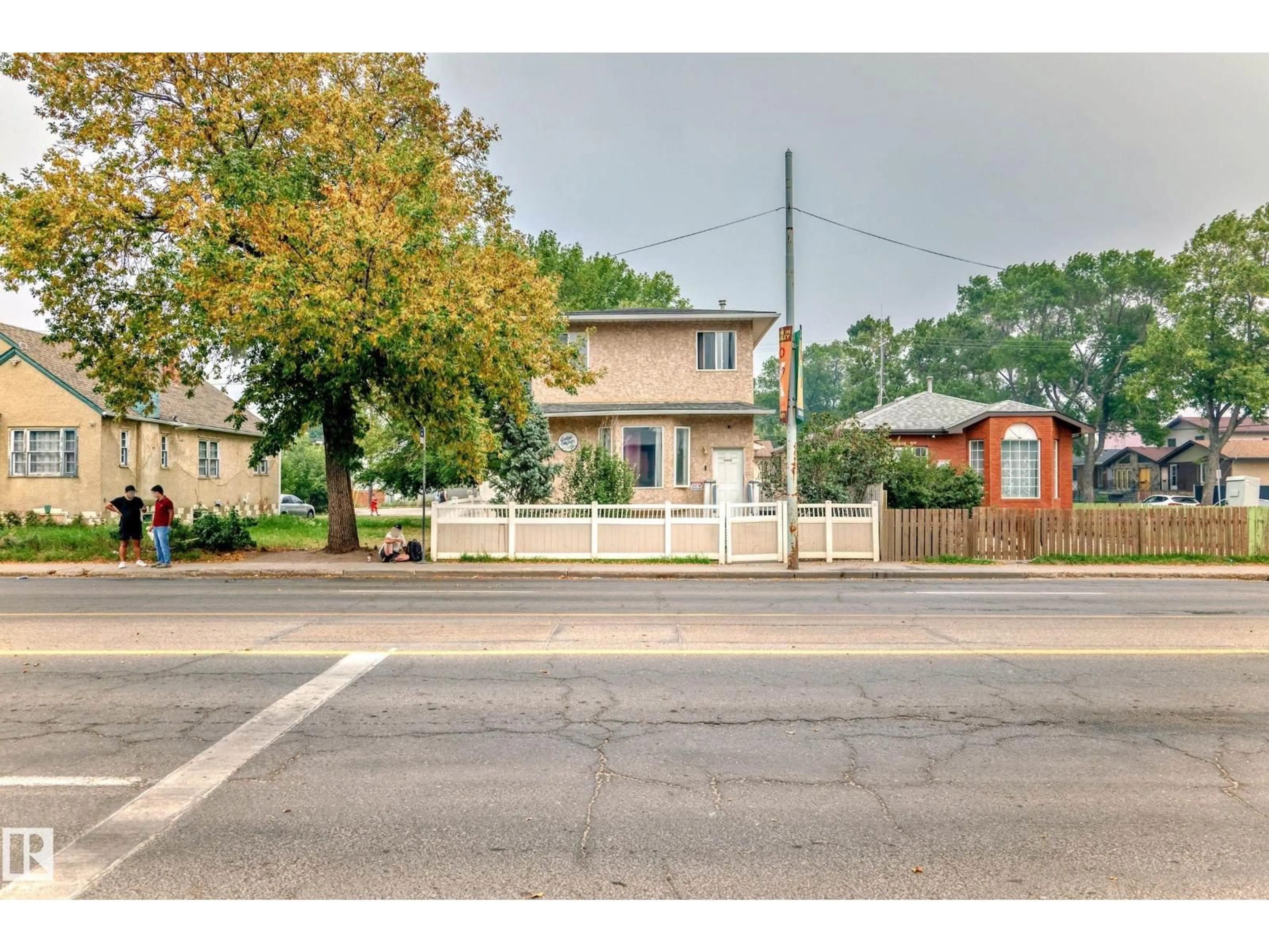 Unknown for A - 10711 95 ST, Edmonton Alberta T5H2C8