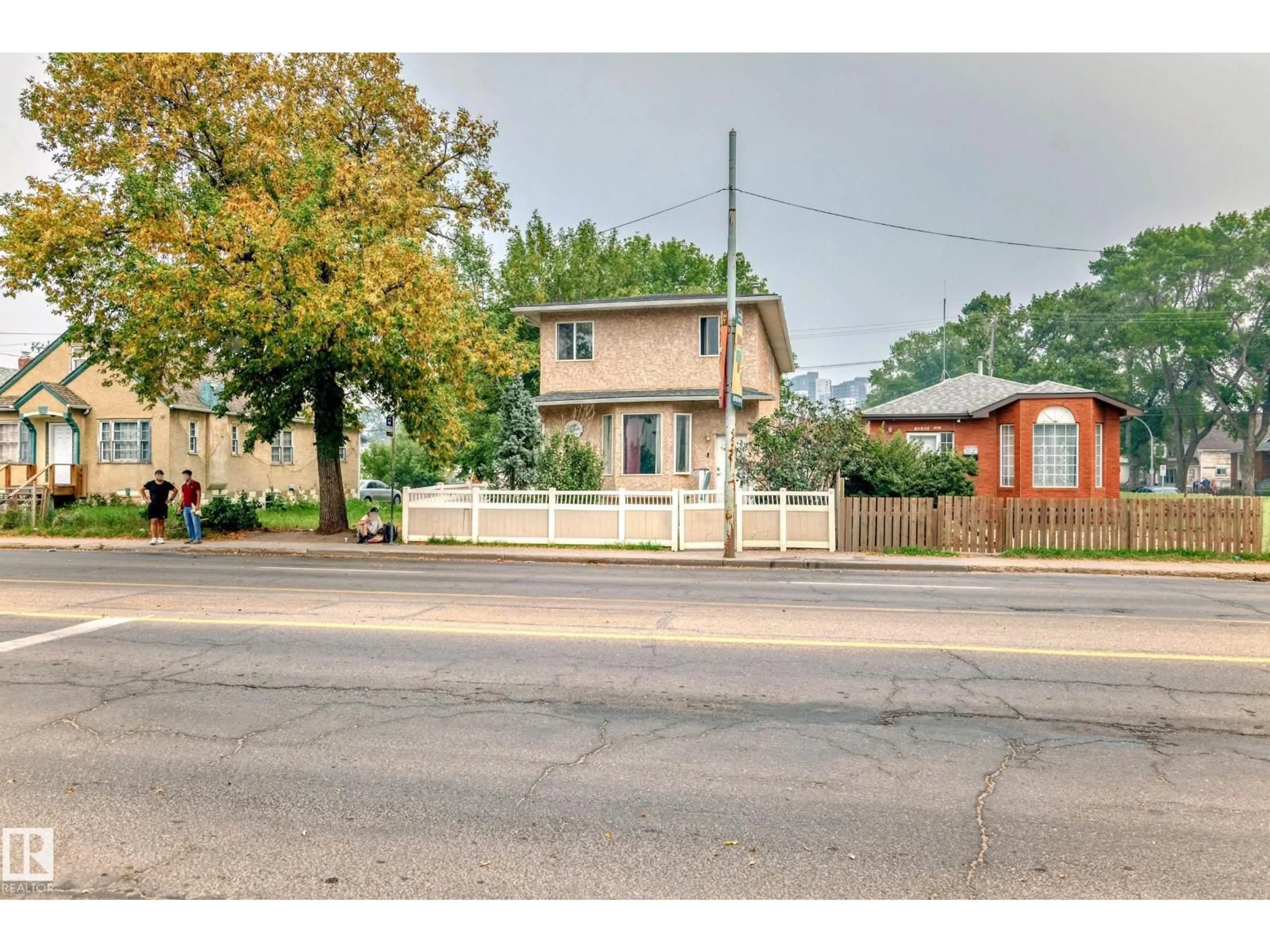 Unknown for A - 10711 95 ST, Edmonton Alberta T5H2C8