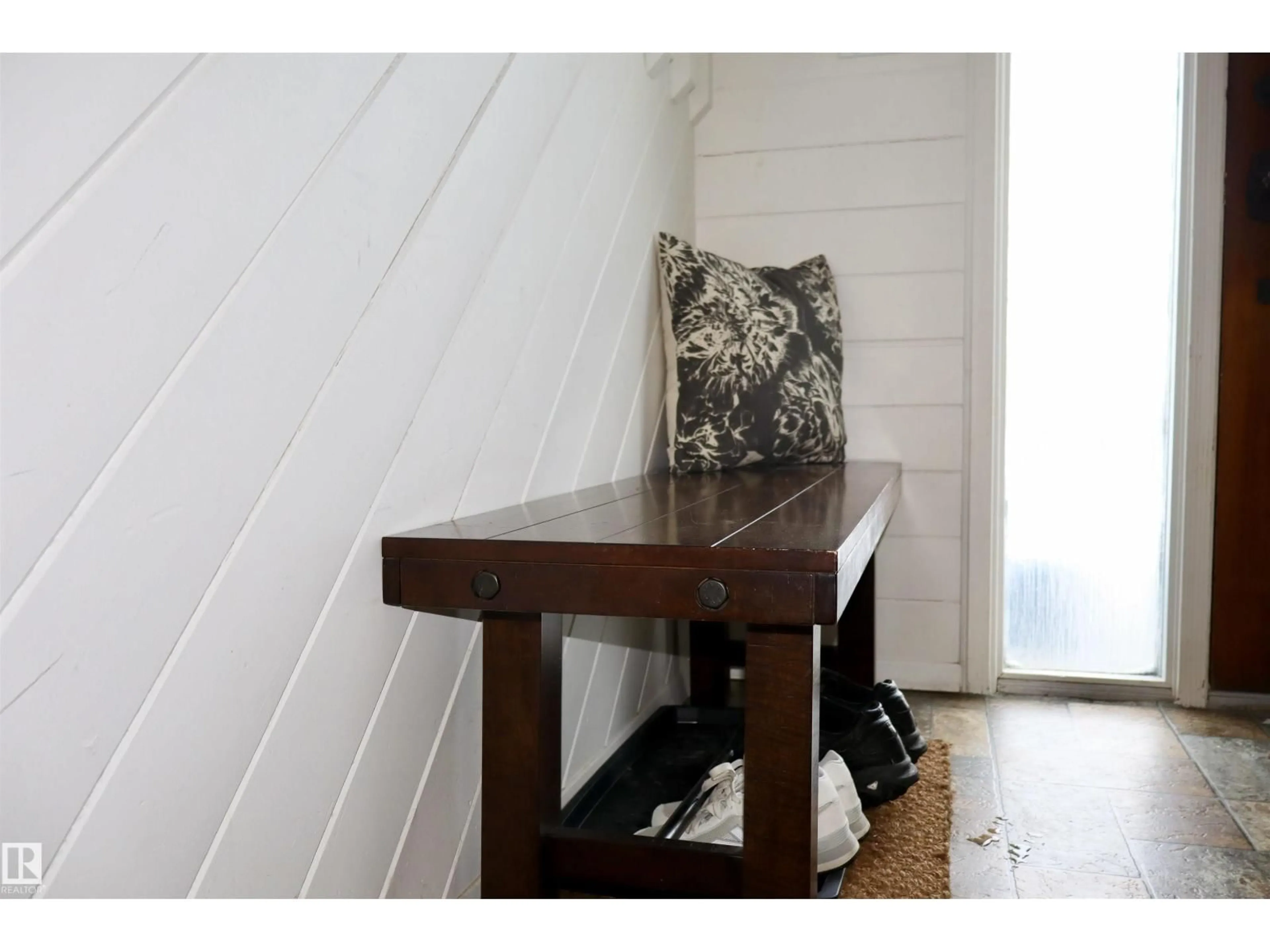 Indoor entryway for 4505 58 AV, Barrhead Alberta T7N1K5